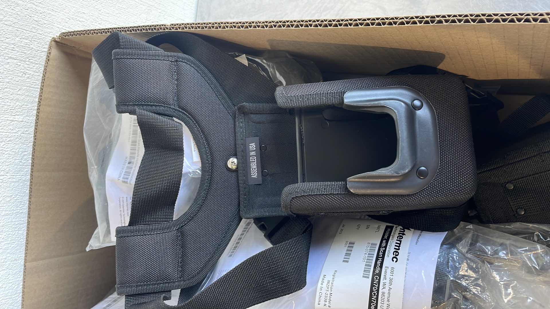 Photo 1 of INTERMEC 815-074-101 HOLSTER WITH SCAN HANDLE FOR CN70 CN70E HHR-A/B 70 SERIES (13)