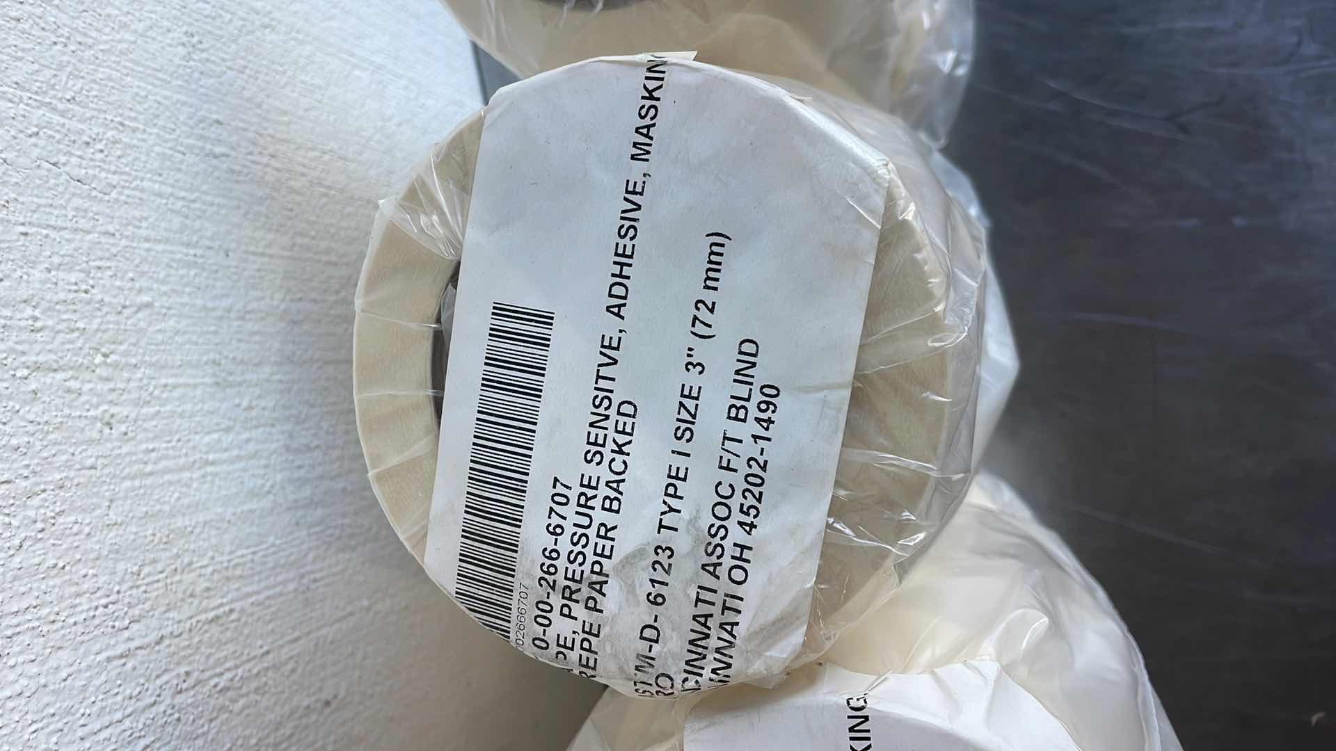 Photo 1 of 3” MASKING TAPE (11)