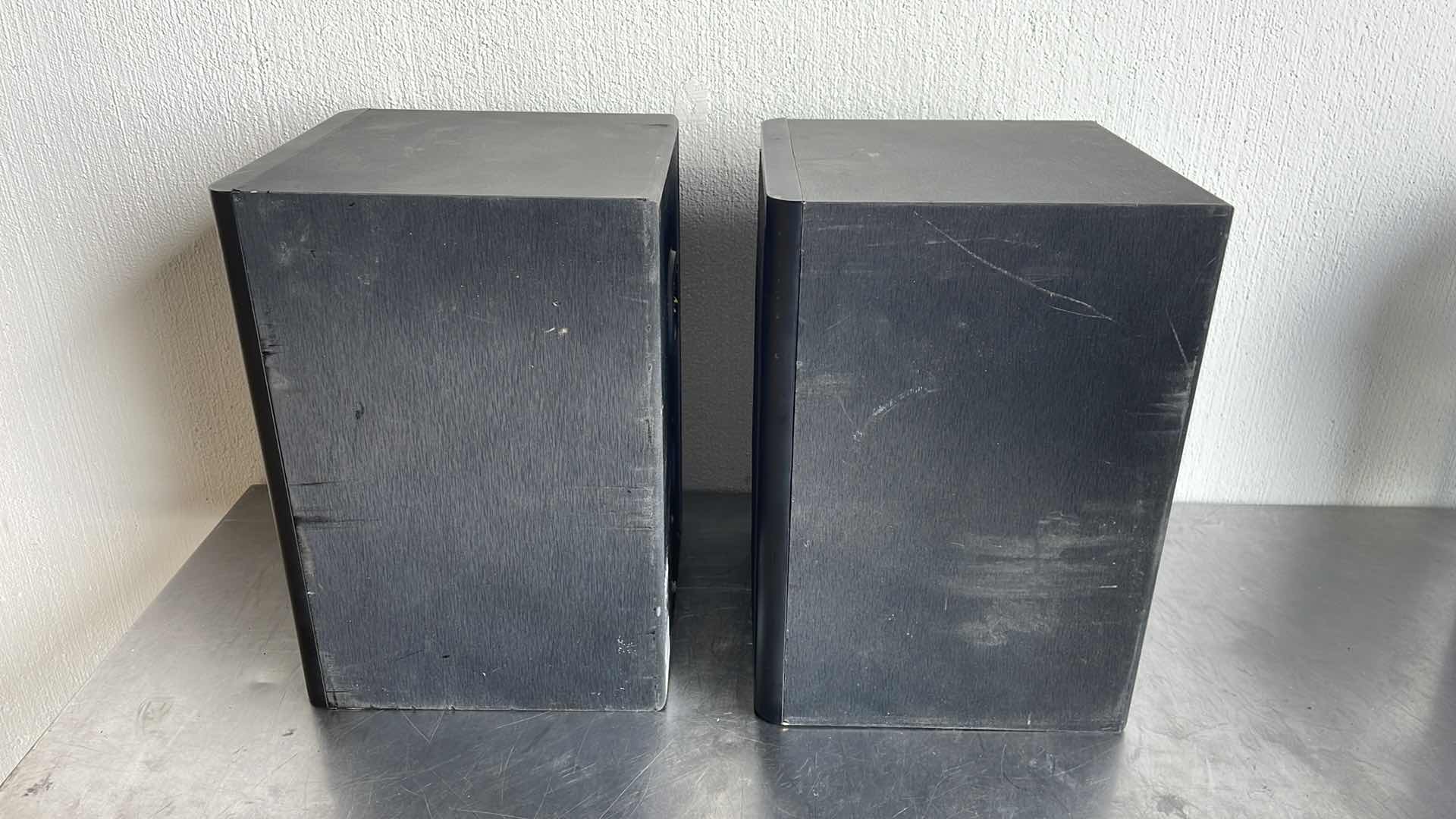 Photo 1 of PINNACLE P6.2P 6.5-INCH 2-WAY FULL RANGE BOOK SHELF SPEAKERS (PAIR)