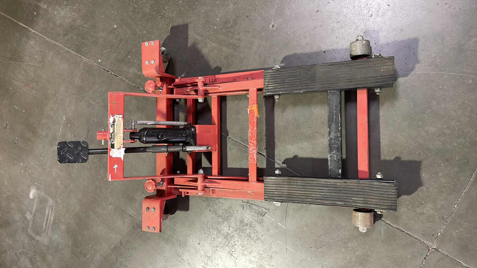 Photo 1 of MOTORCYCLE LIFT