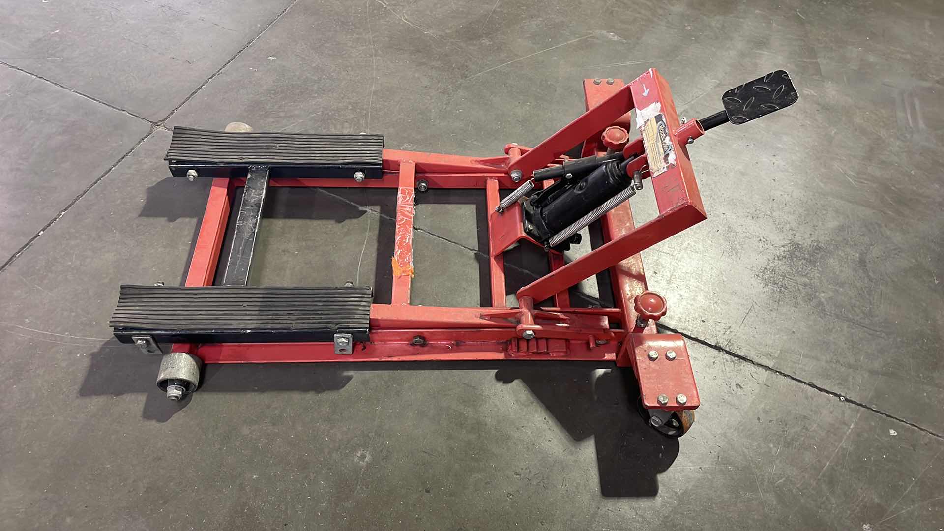 Photo 1 of MOTORCYCLE LIFT