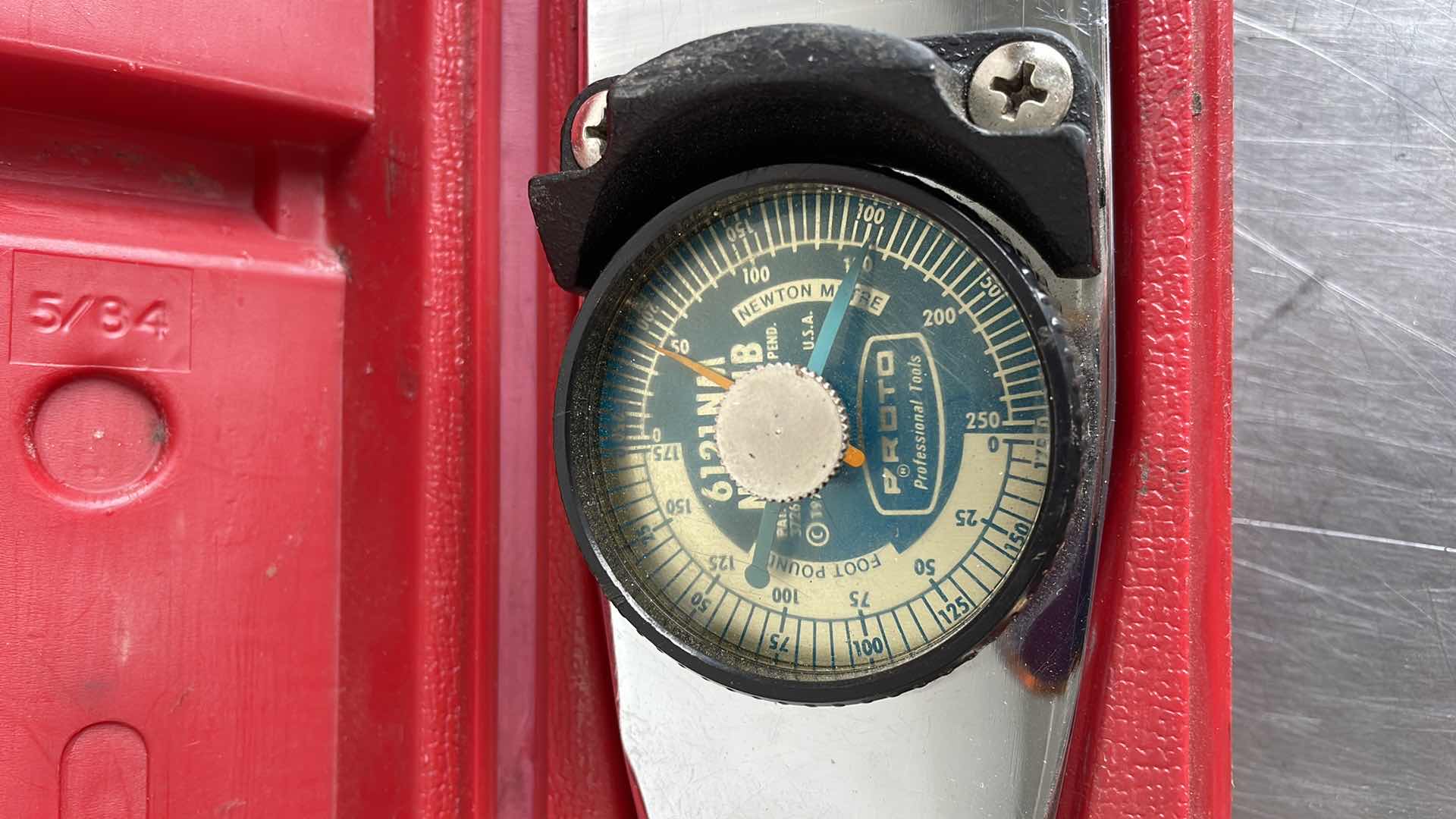 Photo 1 of 1/2" PROTO TORQ-O-METER TORQUE WRENCH IN CASE