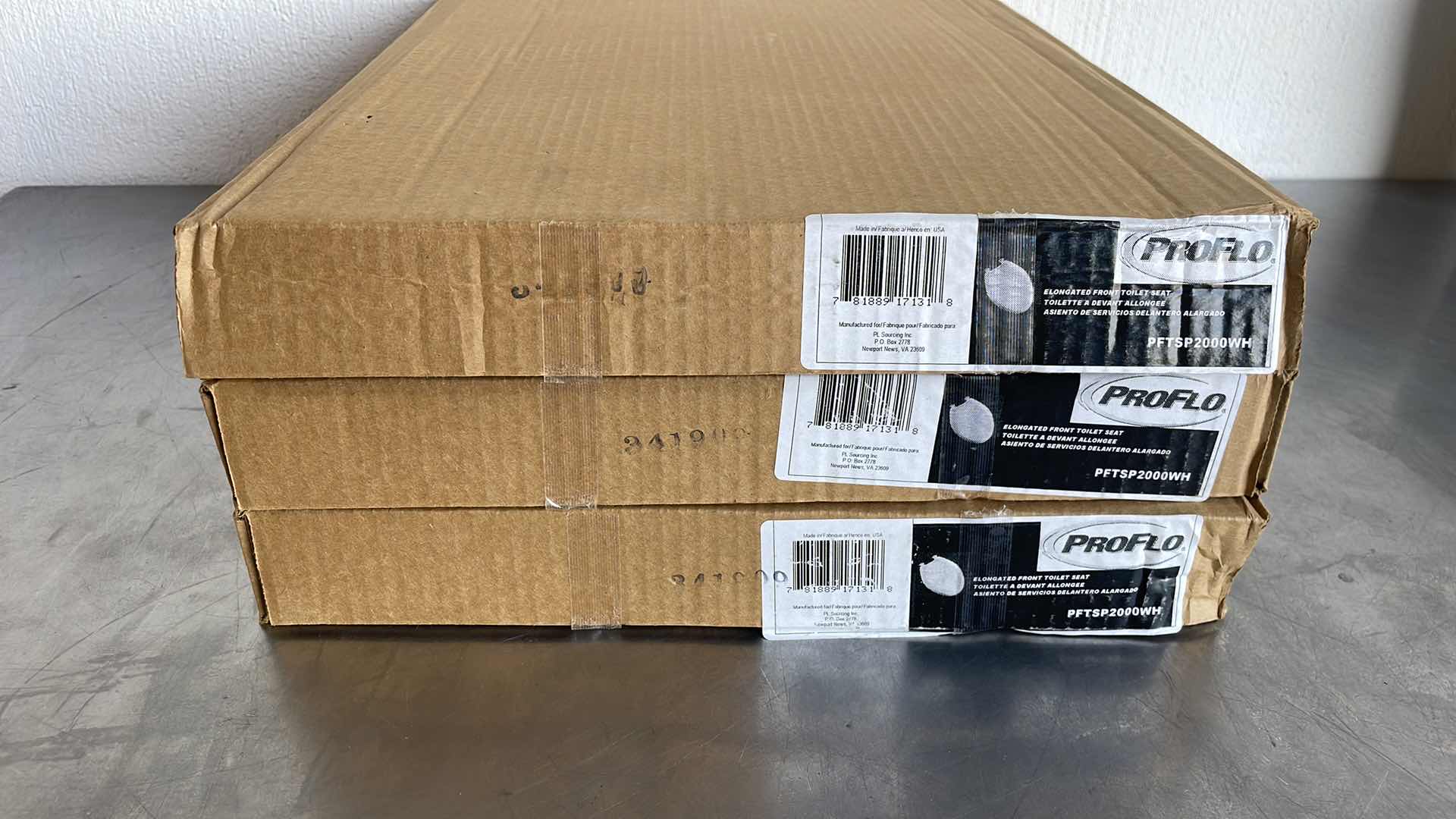 Photo 1 of PROFLO ELONGATED FRONT TOILET SEAT (3)