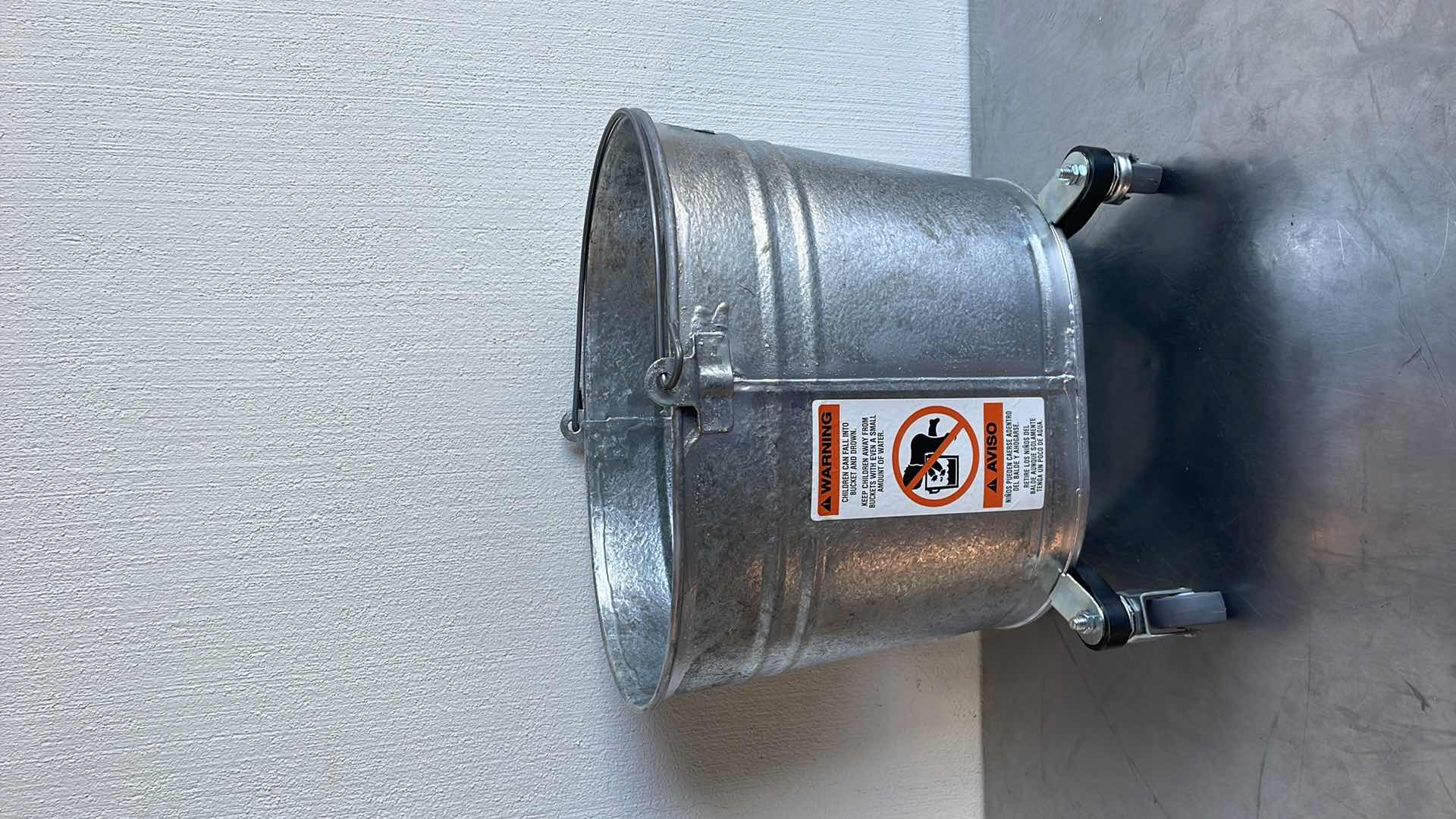 Photo 1 of GEERPRES SEAWAY GALVANIZED STEEL OVAL MOP BUCKET