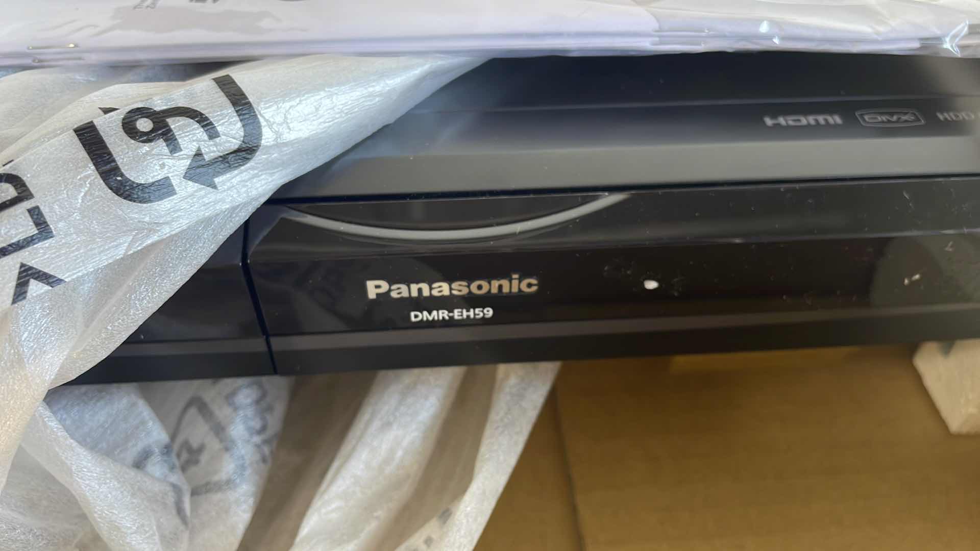 Photo 1 of PANASONIC DVD RECORDER DMR-EH59