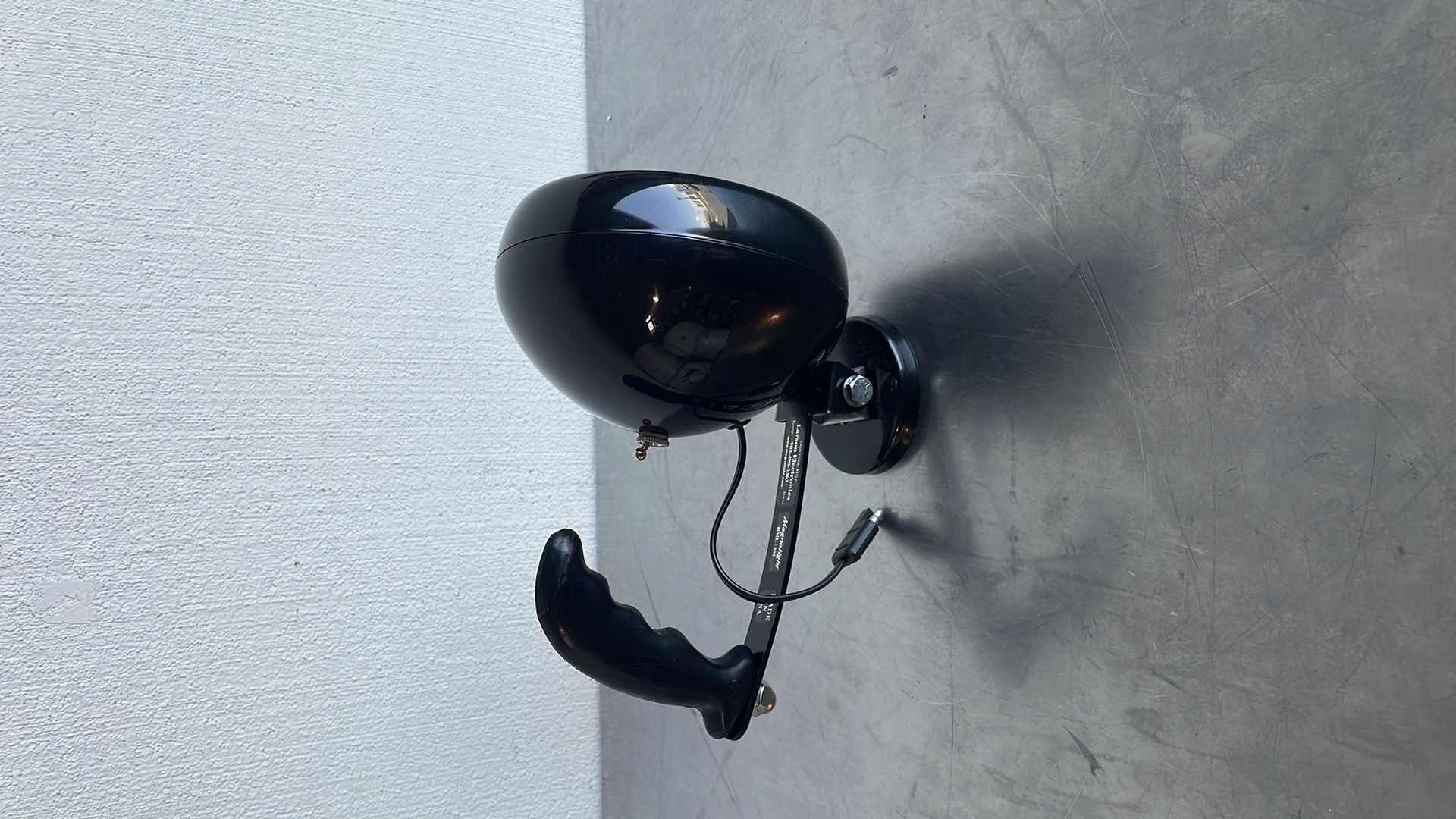 Photo 1 of MAGNALIGHT