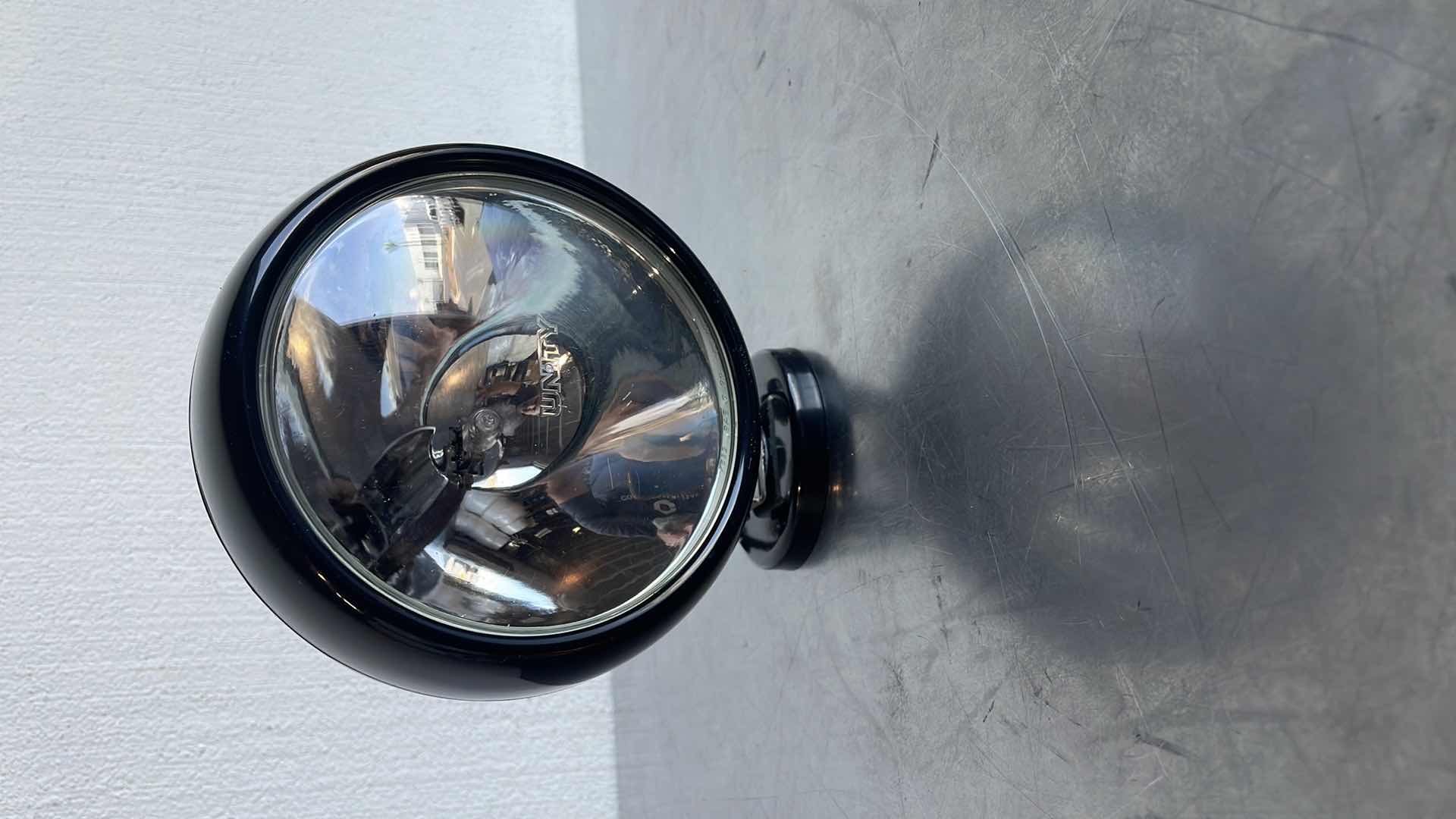 Photo 1 of MAGNALIGHT