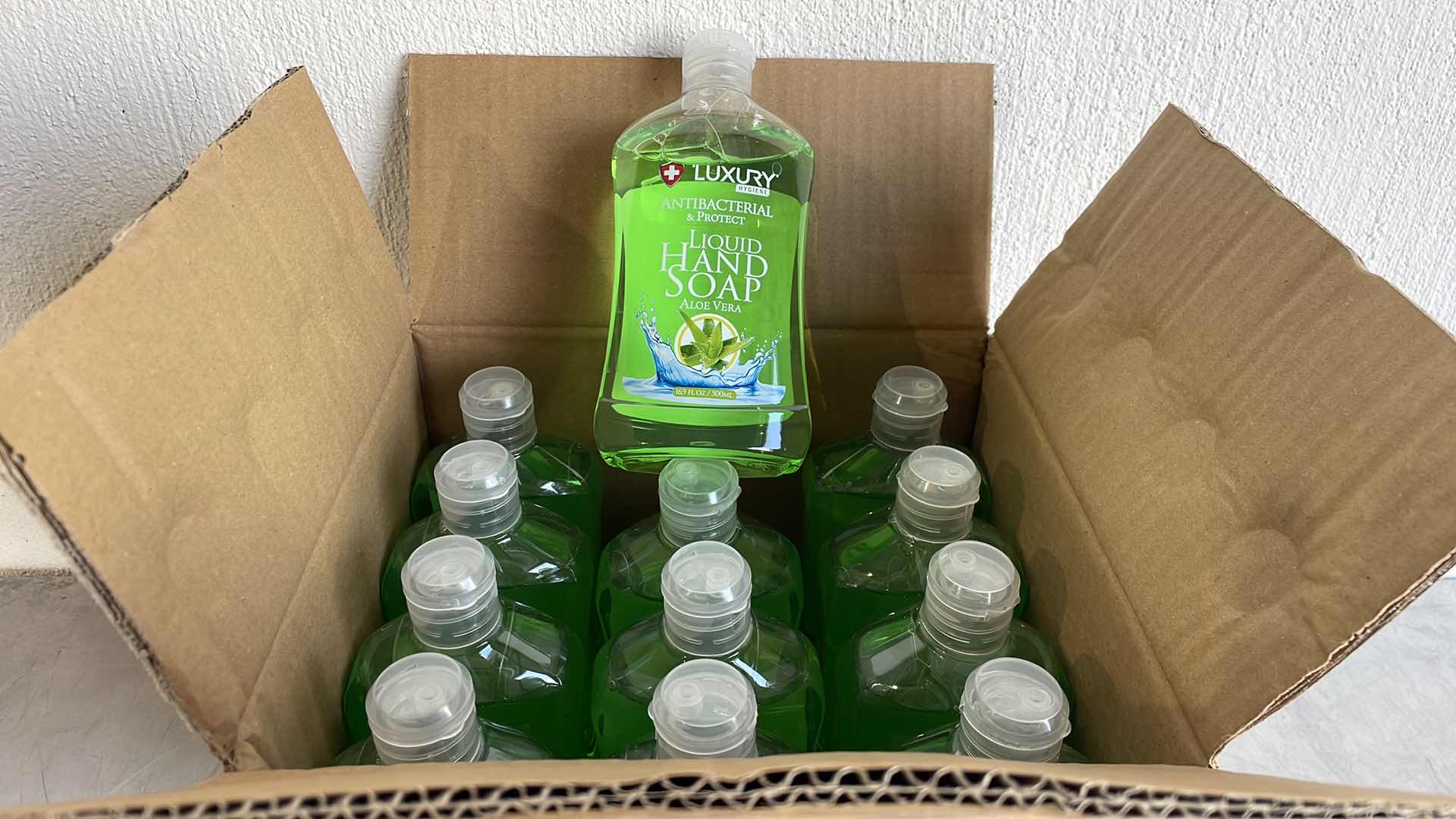 Photo 1 of LUXURY ANTIBACTERIAL LIQUID HAND SOAP ALOE VERA 12-16.9FL OZ