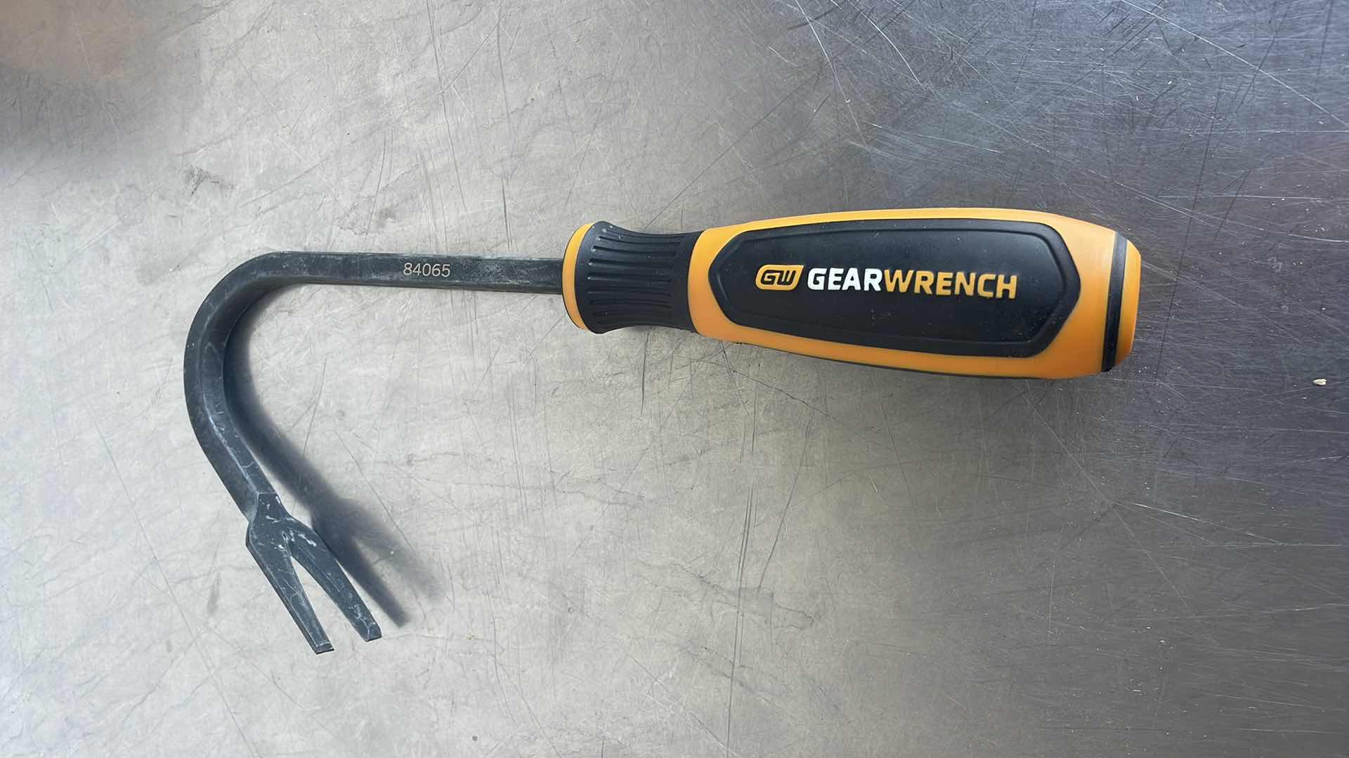 Photo 1 of GEAR WRENCH AUTOMOTIVE TRIM REMOVAL TOOLS (4)