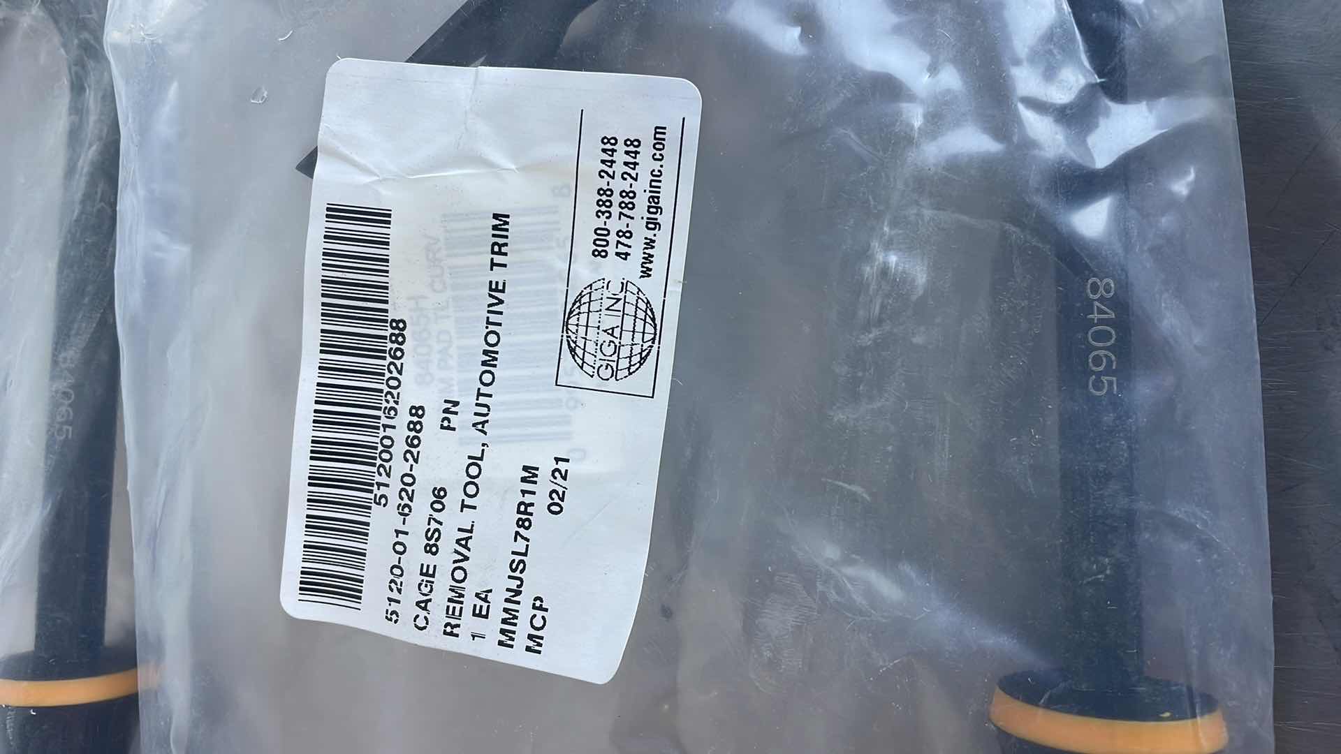 Photo 1 of GEAR WRENCH AUTOMOTIVE TRIM REMOVAL TOOLS (4)