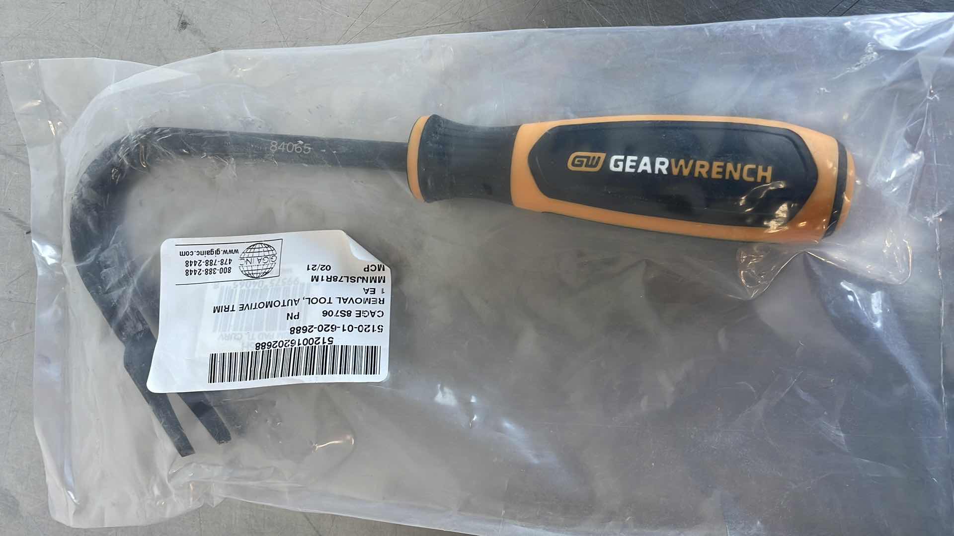 Photo 1 of GEAR WRENCH AUTOMOTIVE TRIM REMOVAL TOOLS (4)