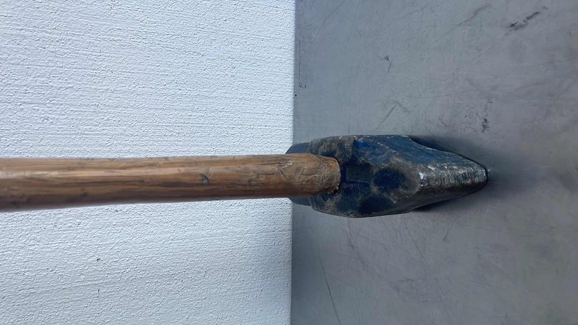 Photo 1 of 8LB SLEDGEHAMMER