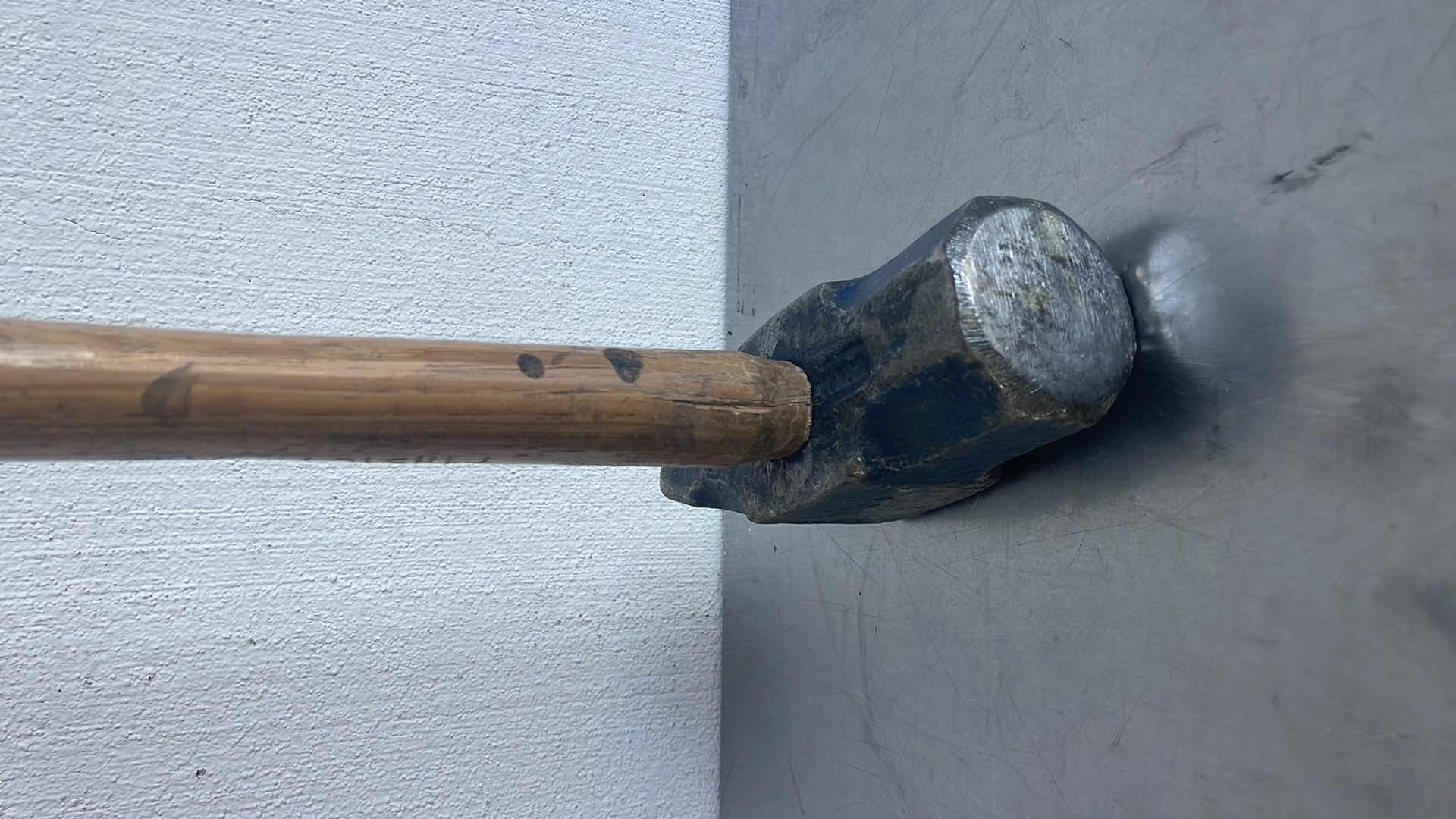 Photo 1 of 8LB SLEDGEHAMMER