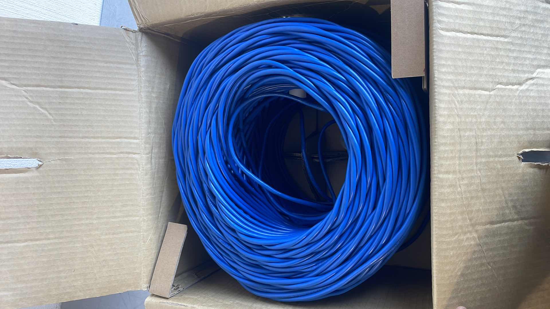 Photo 1 of CAT 5e LAN CABLE  4P 24 AWG TWISTED PAIR COMM CABLE