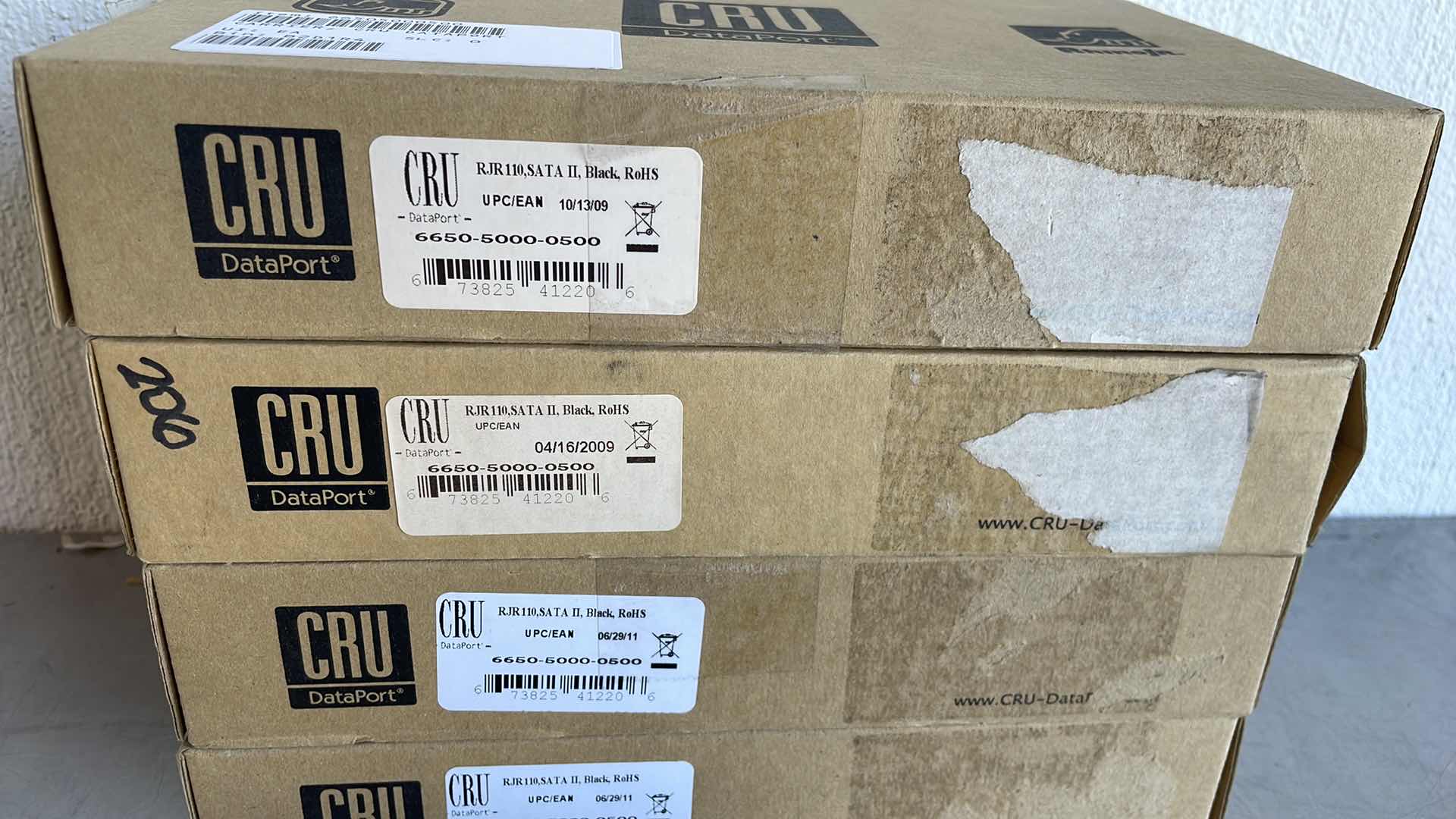 Photo 1 of S21B110 CRU DATAPORT  RJR110 3.5 PATA LP Carrier (Black) (5)