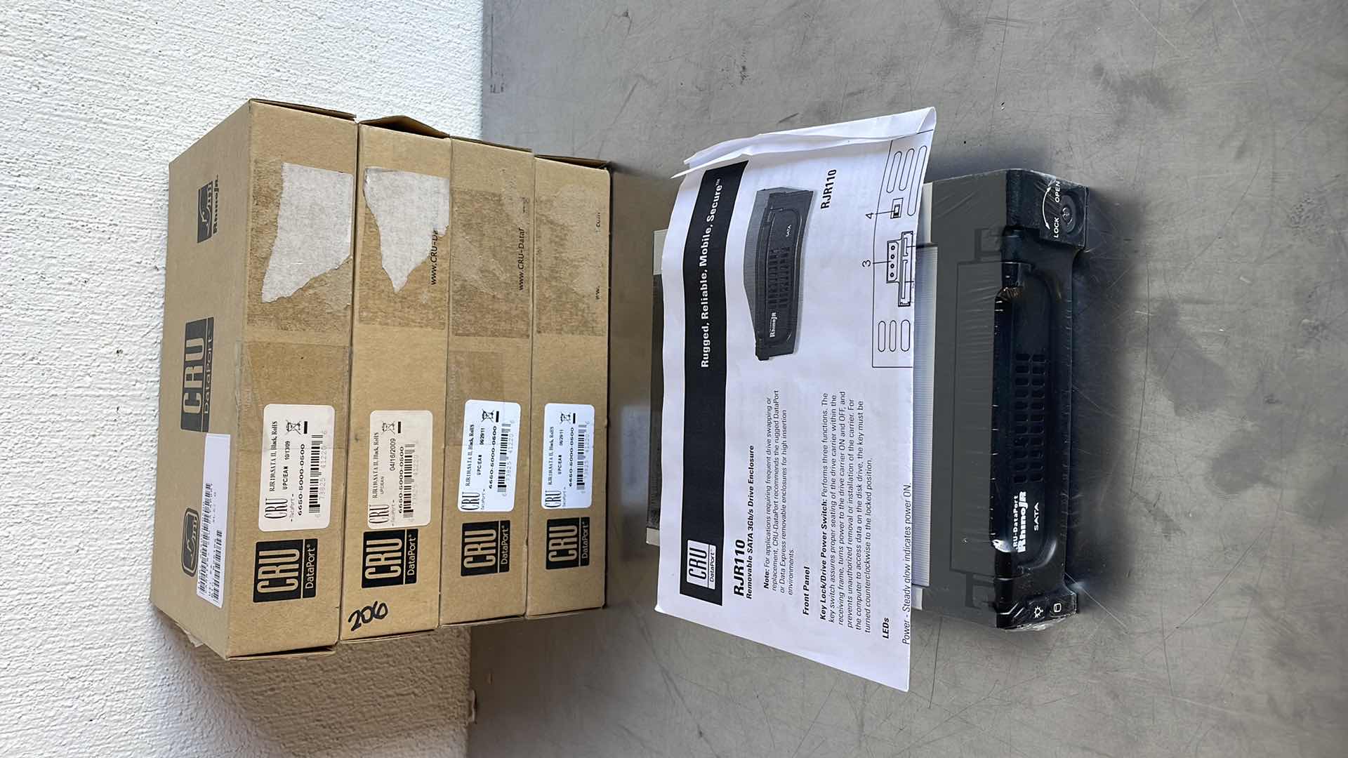 Photo 1 of S21B110 CRU DATAPORT  RJR110 3.5 PATA LP Carrier (Black) (5)