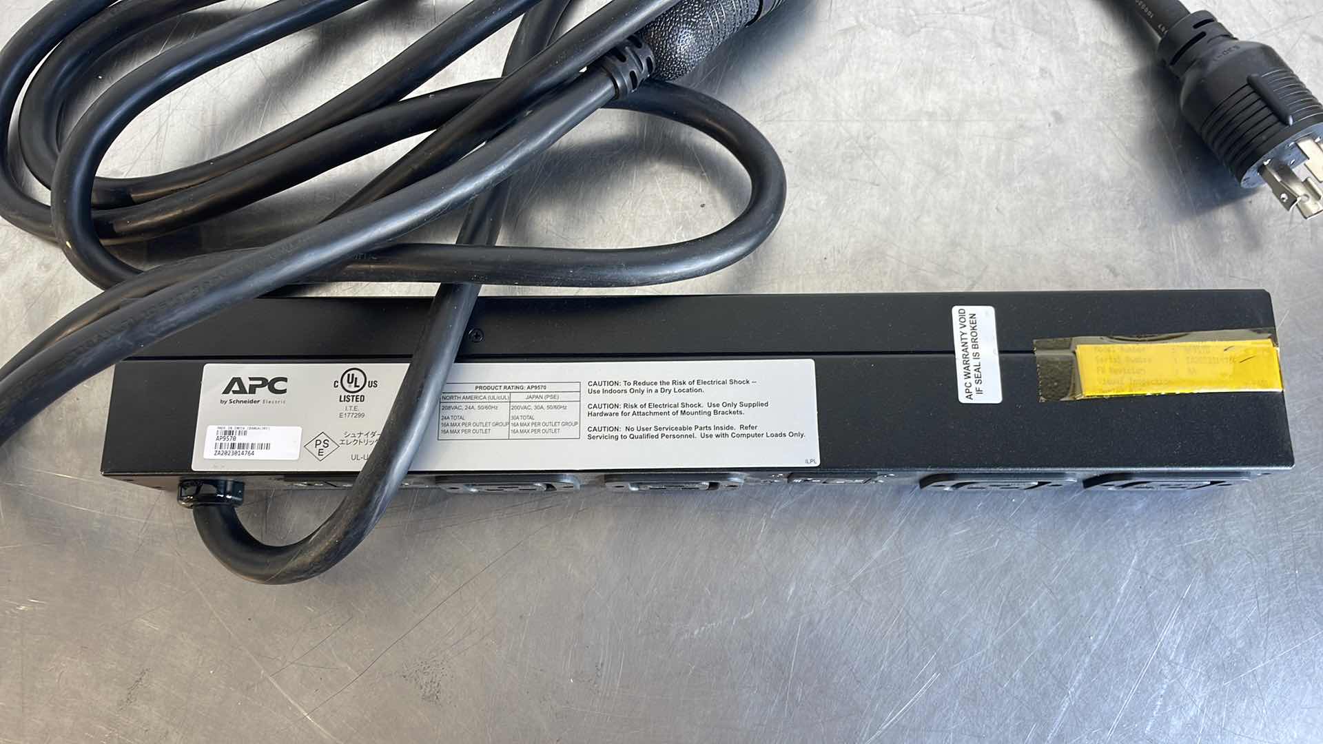 Photo 1 of APC BASIC RACK PDU