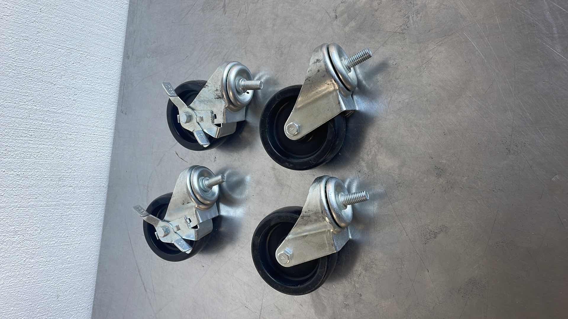 Photo 1 of 4” LOCKING CASTER SET