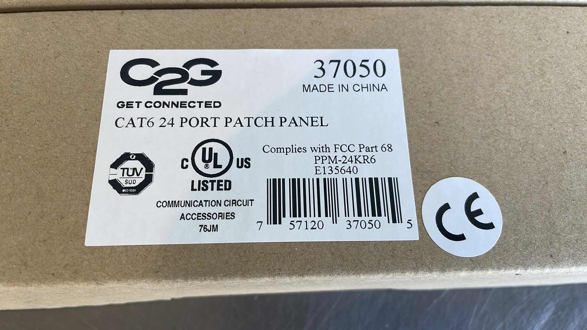 Photo 1 of C2G CABLES TO GO 37050 24 PORT CAT6 110- TYPE PATCH PANEL BLACK 19" (5)