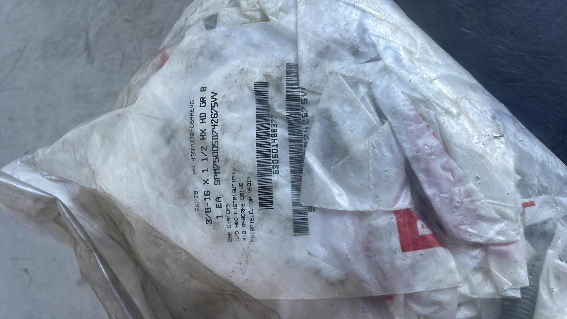 View 2 of 3/8"-16 X 1-1/2" GRADE 8 HEX HEAD CAP SCREW BOLT CADMIUM WHITE PLATED (100)