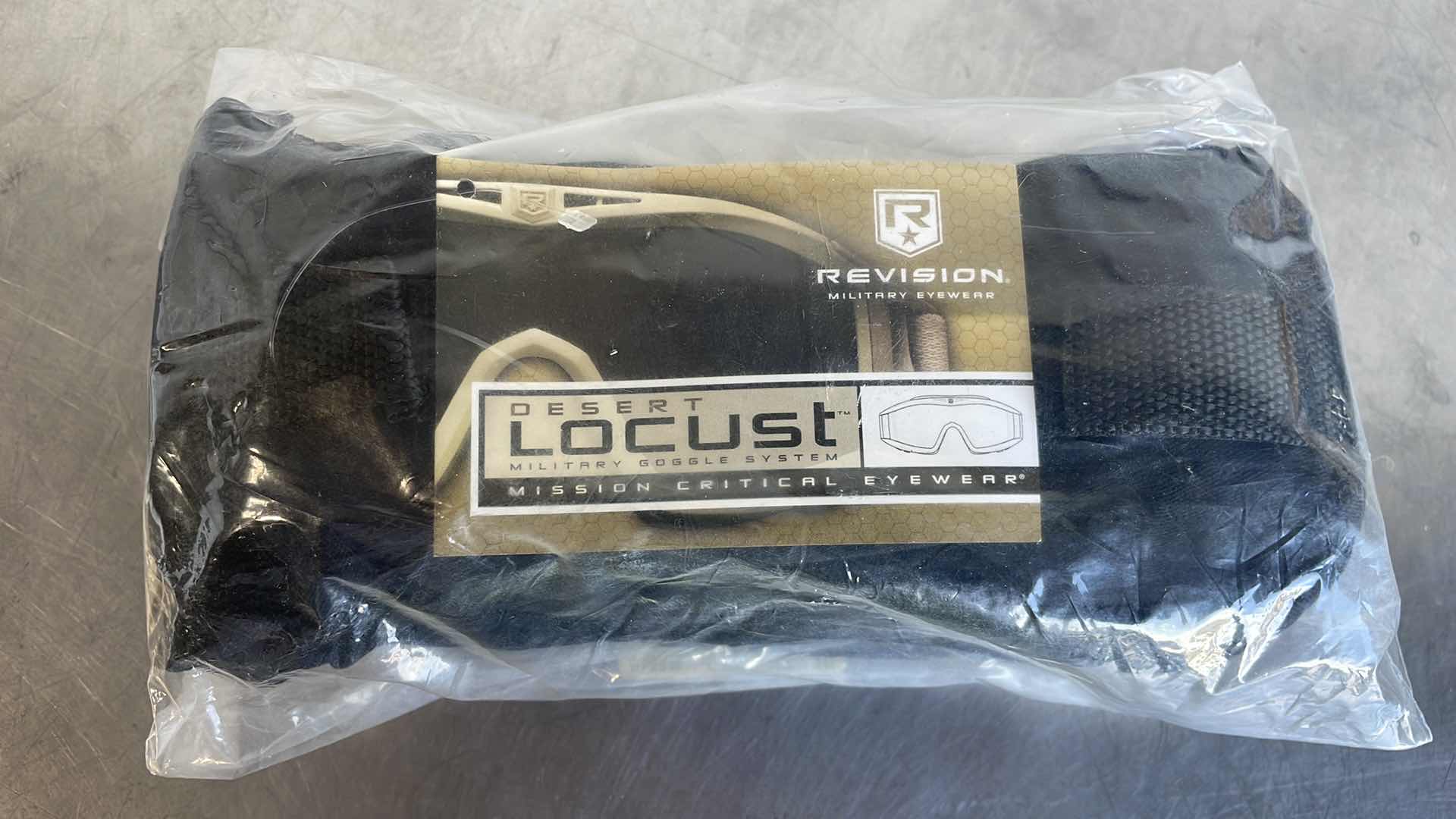 Photo 1 of US MILITARY DESERT LOCUS GOGGLE KIT