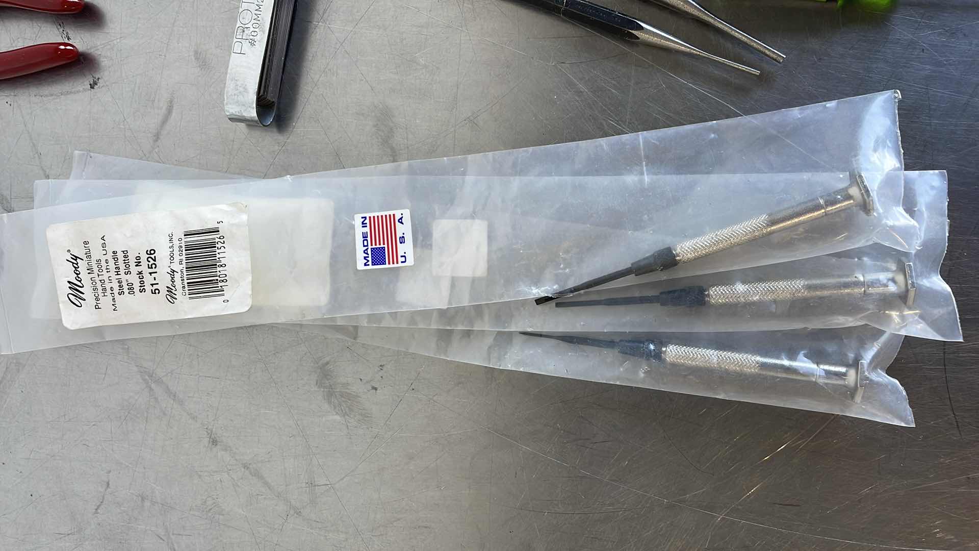 Photo 1 of SCREWDRIVERS, TORQX TOOL LOT