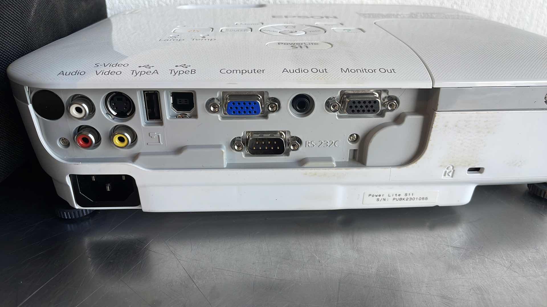 Photo 4 of EPSON LCD PROJECTOR MODEL H436A