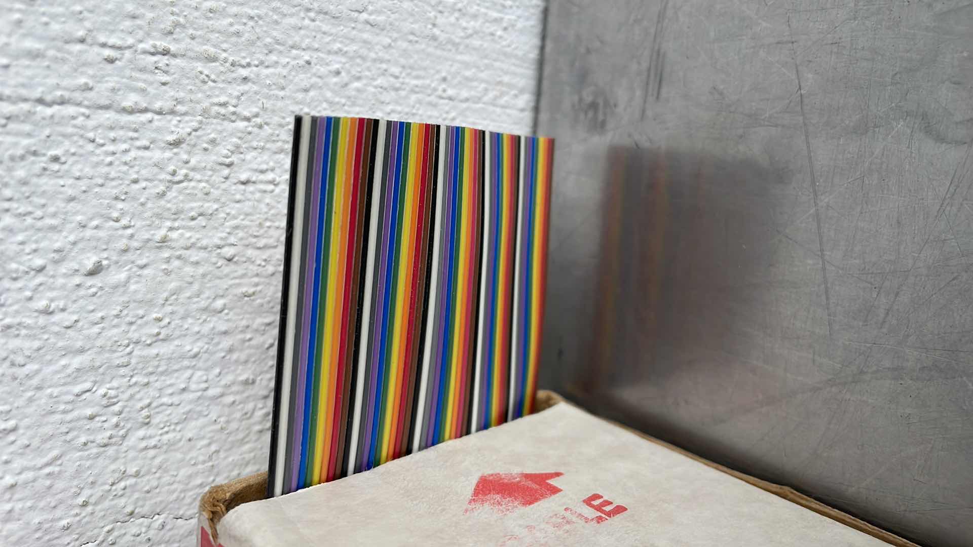 Photo 1 of RIBBON CABLE, COLOR CODED FLAT, UNSHIELDED, 50 CONDUCTOR 28 AWG 0.072
MM², AROUND 50’ PER BOX