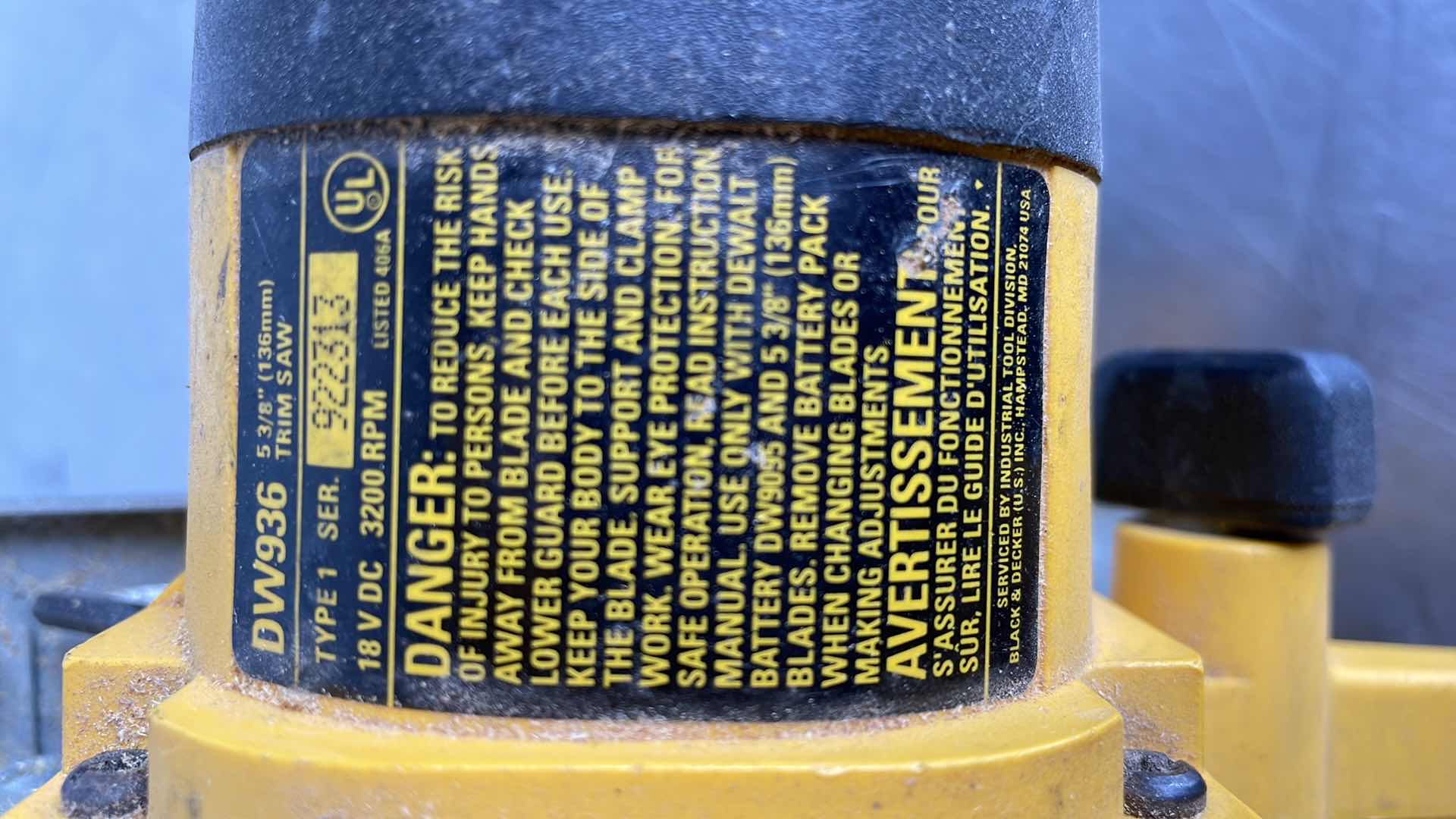 Photo 1 of DEWALT DW936 18V 5-3/8” TRIM SAW