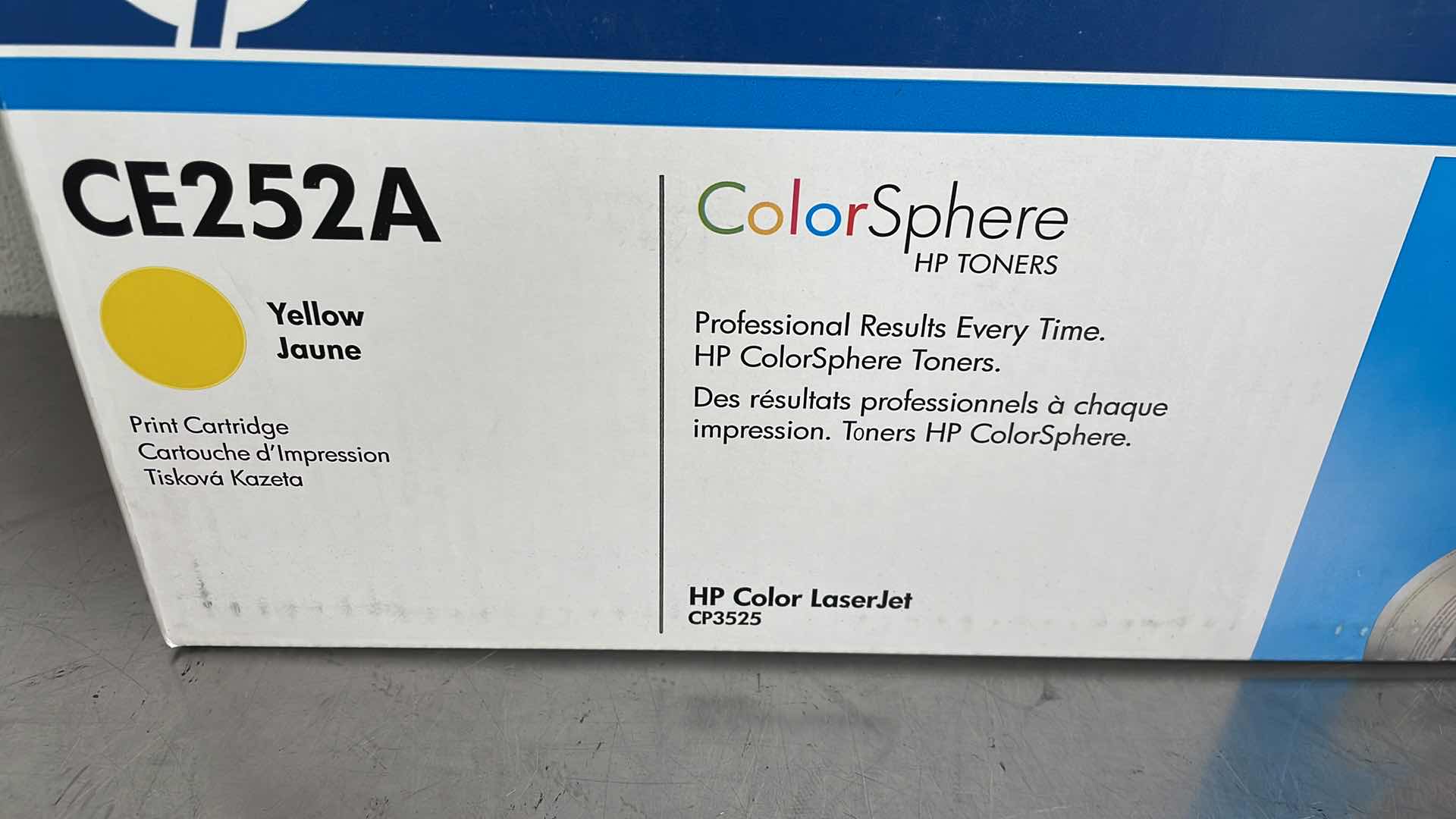 Photo 1 of HP 504A LJCP3525 YELLOW TONER