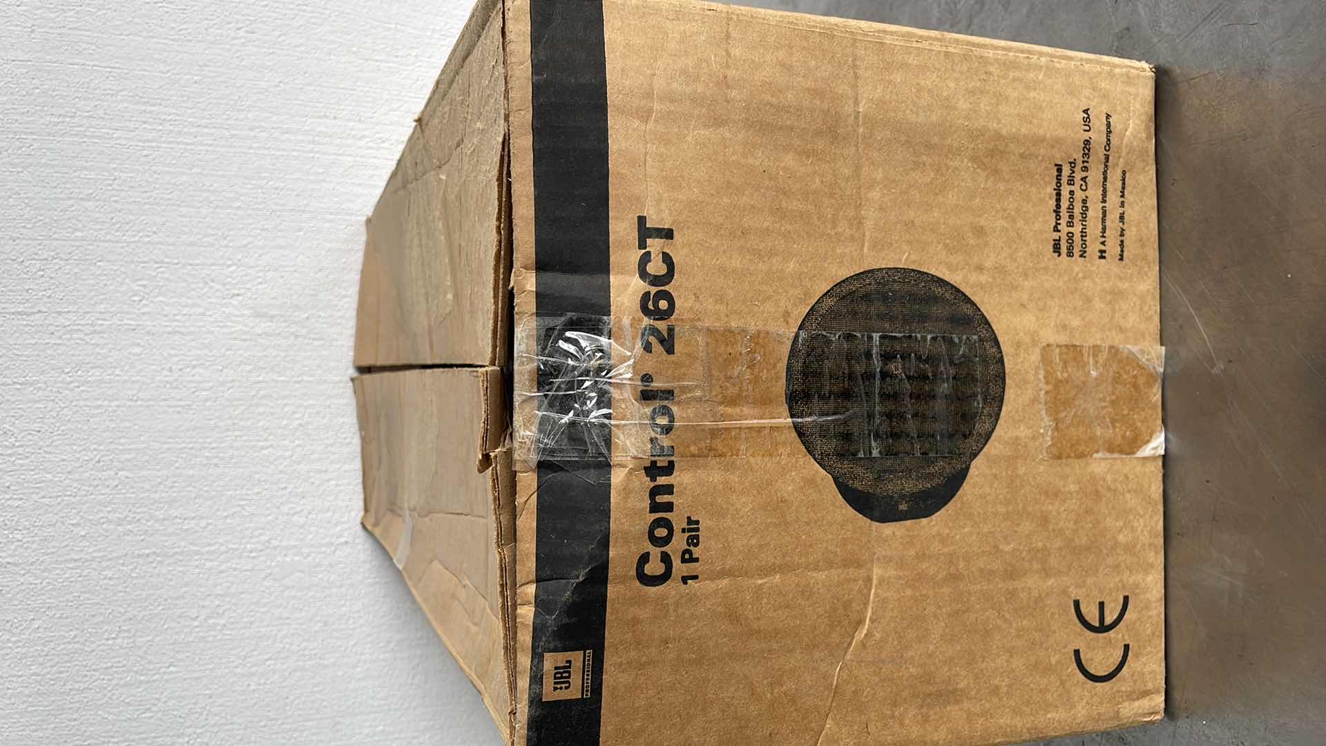 Photo 1 of JBL CONTRACTOR SERIES CONTROL 26CT BACKGROUND/FOREGROUND CEILING SPEAKERS 1 PAIR