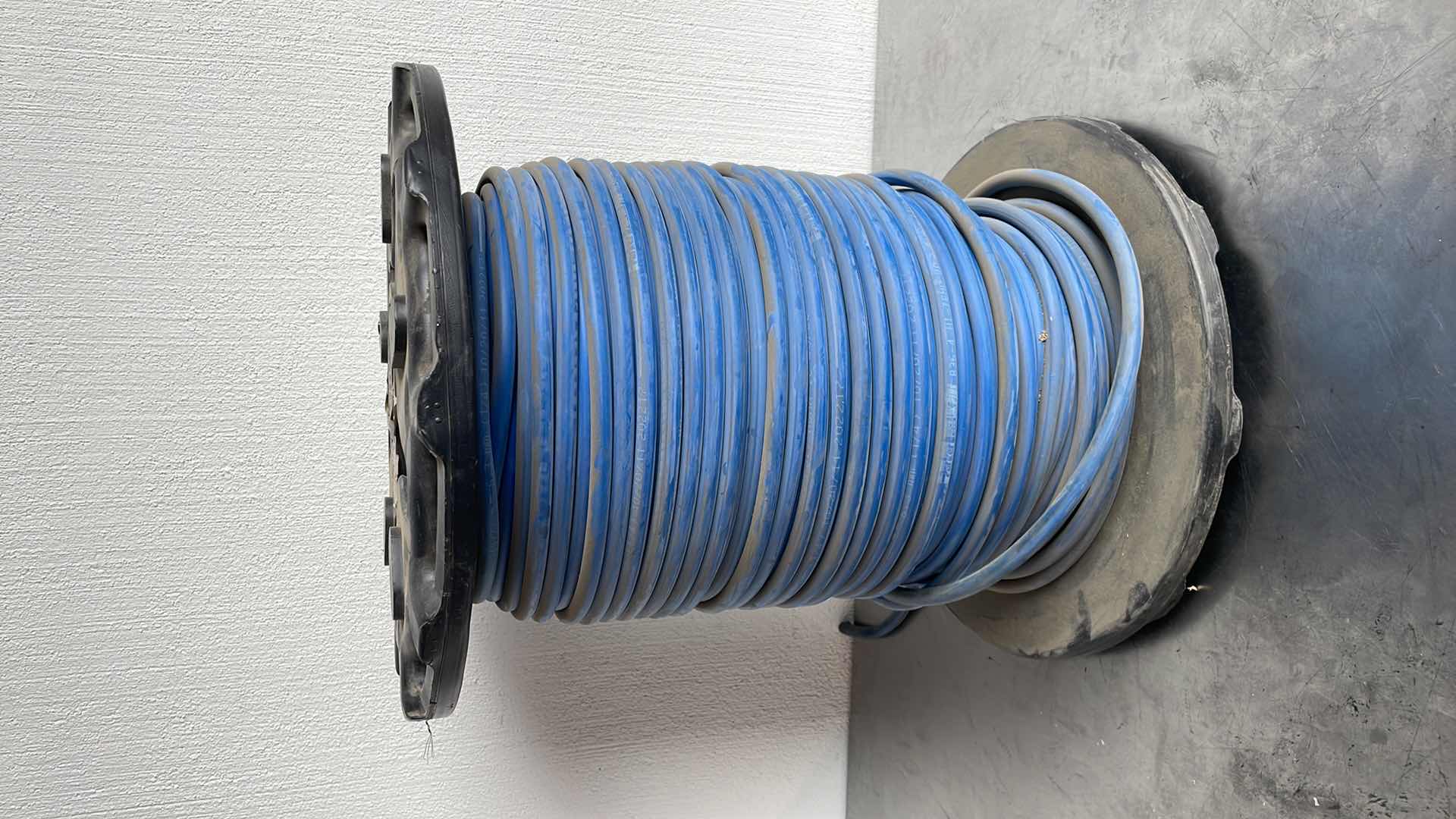 Photo 1 of PARKER 1/4” PUSH-LOK PLUS HI TEMP 400 PSI