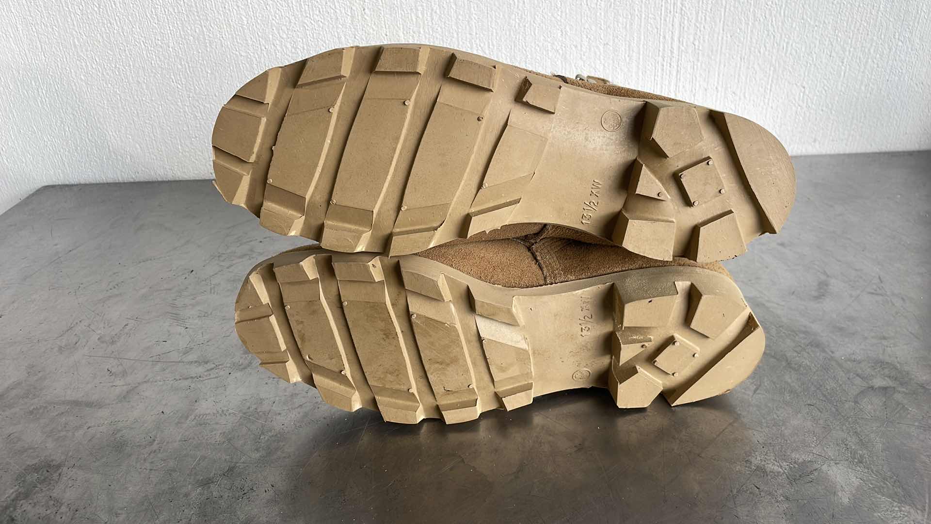 Photo 1 of ALTAMA HOT WEATHER MEN'S COMBAT BOOTS DESERT TAN, SIZE 13.5 13-1/2 XW