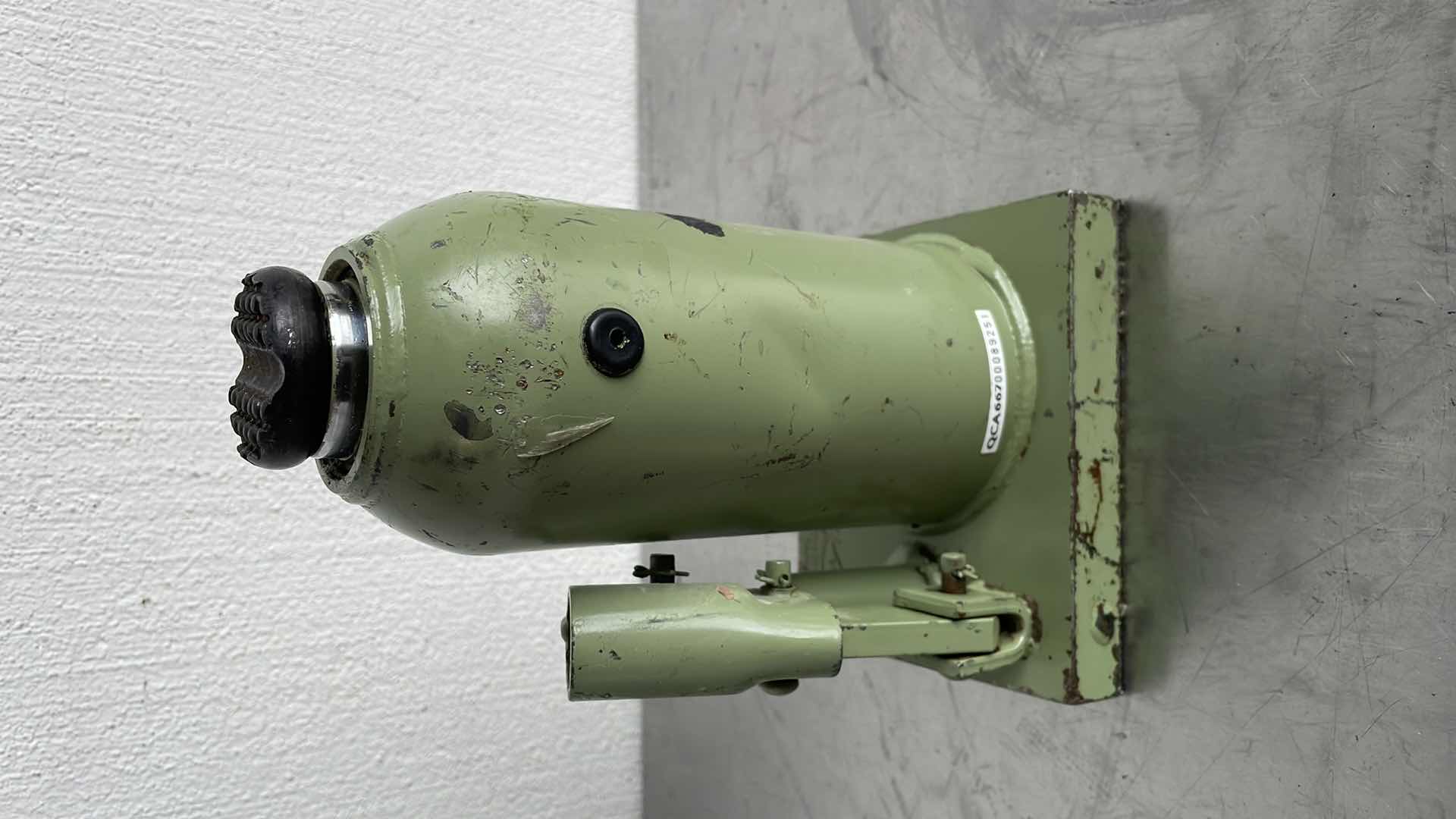 Photo 1 of KTOOL 12 TON HYDRAULIC BOTTLE JACK