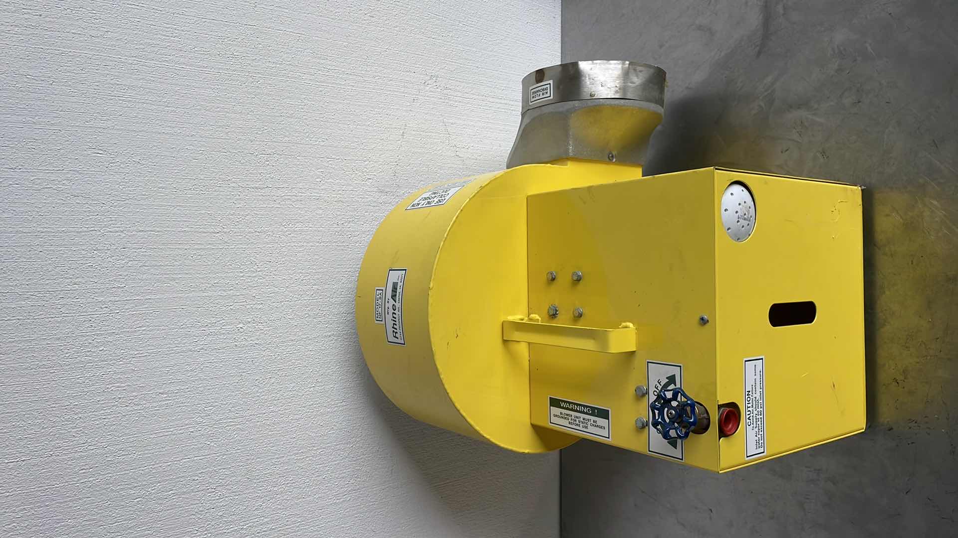 View 4 of RHINE AIR NF17-8A PNEUMATIC DRIVEN 8 CENTRIFUGAL BLOWER NO SPARK VENTILATION
