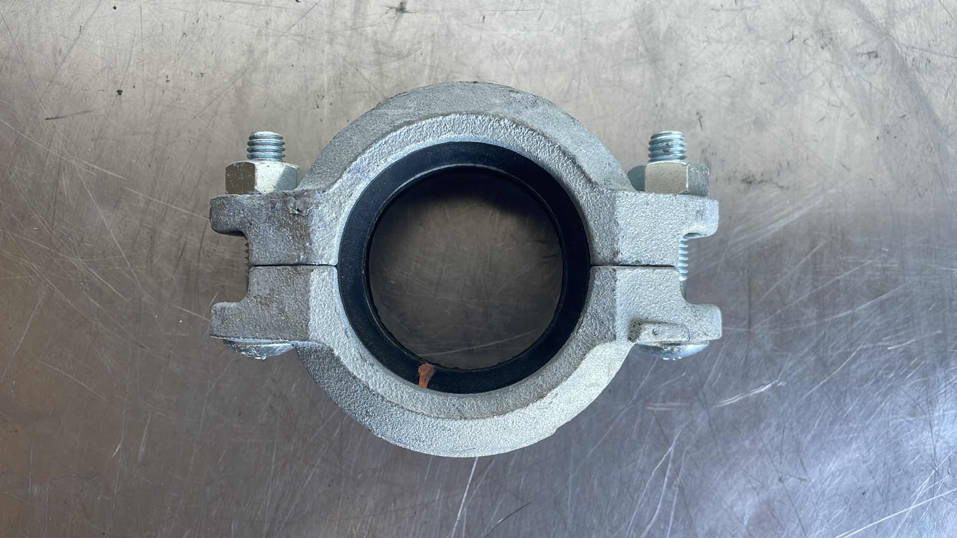 Photo 1 of VICTAULIC 2/60, 3/75 GROOVED FLEX COUPLING