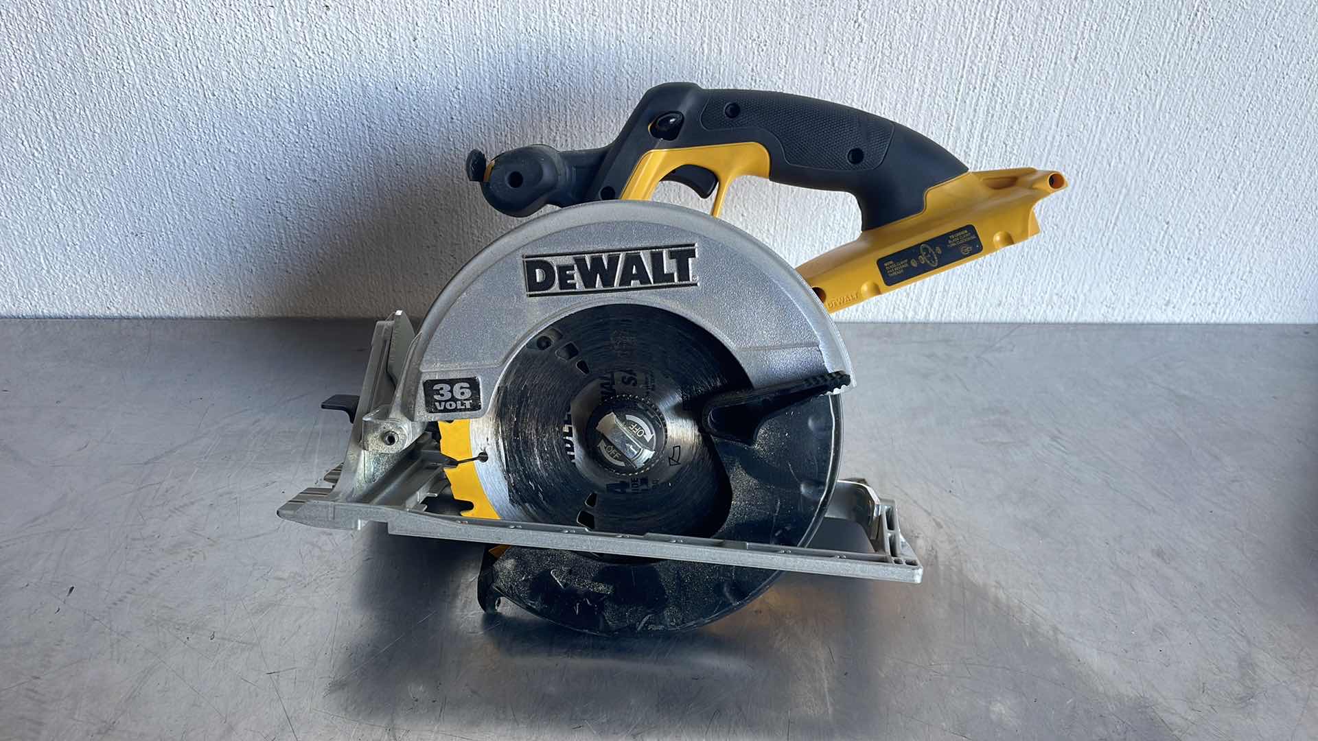Photo 1 of DEWALT 36V 7-1/4” CORDLESS CIRCULAR SAW DC300