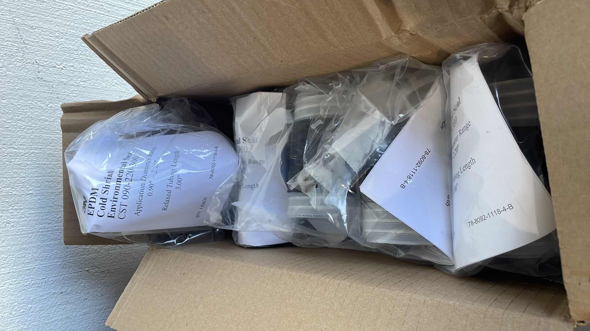 Photo 1 of 3M COLD SHRINK EPDM ENVIRONMENTAL SEAL CST 090-220-300