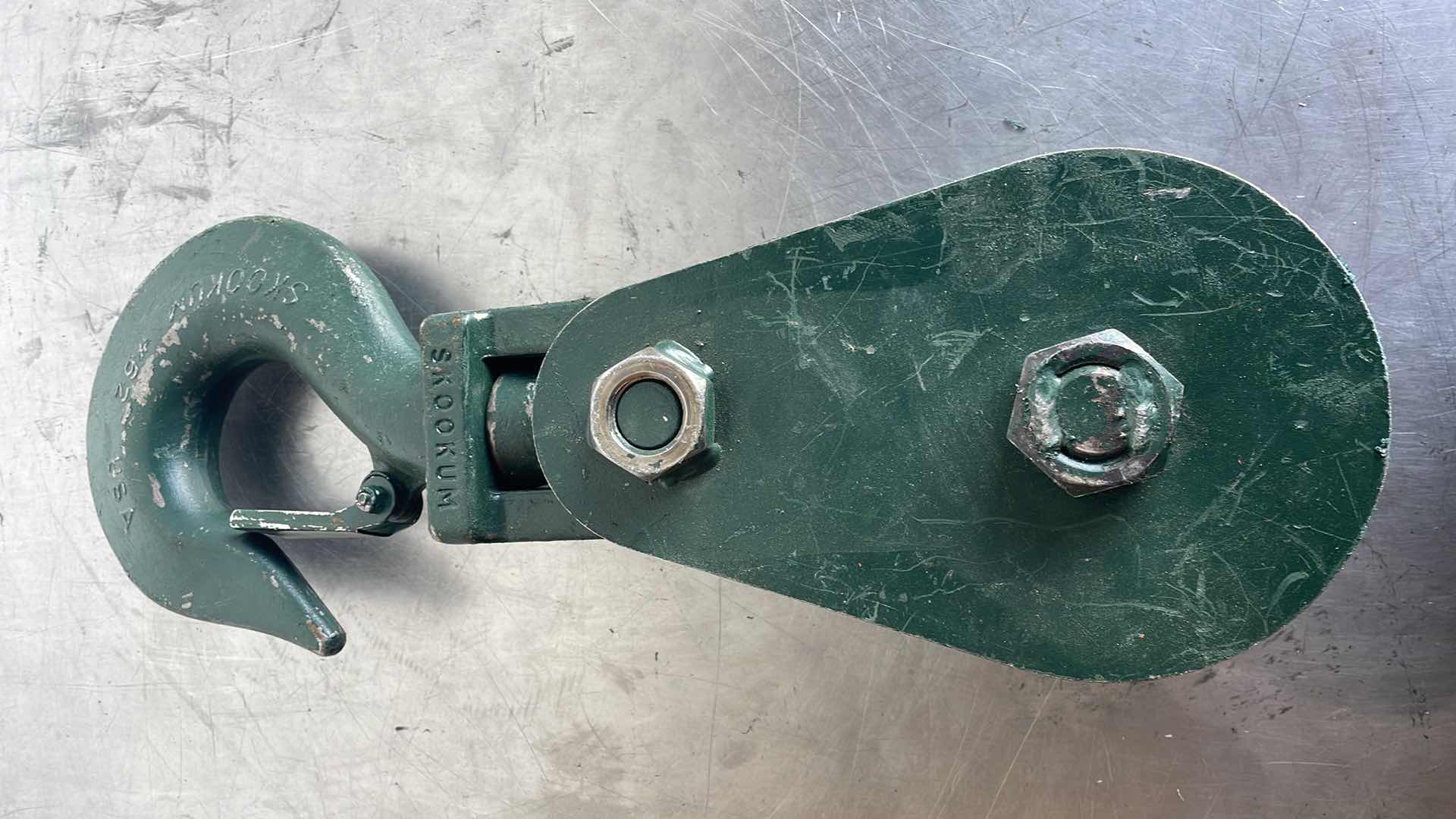 Photo 1 of SKOOKUM 62 SNATCH BLOCK 20/12 TON 9/16" DIA PN 1918000