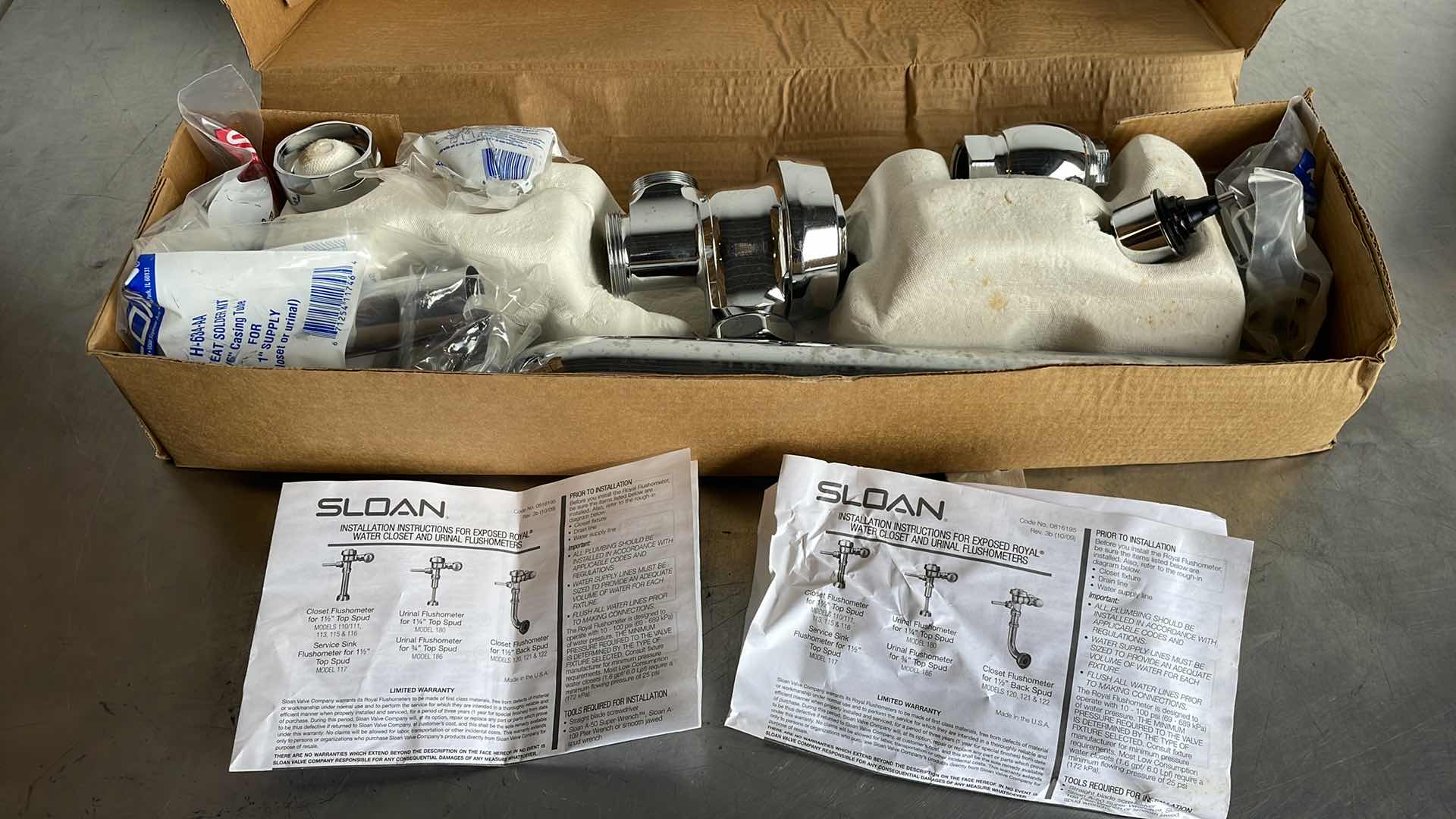 Photo 1 of SLOAN WATER CLOSET AND URINAL FLUSHOMETER