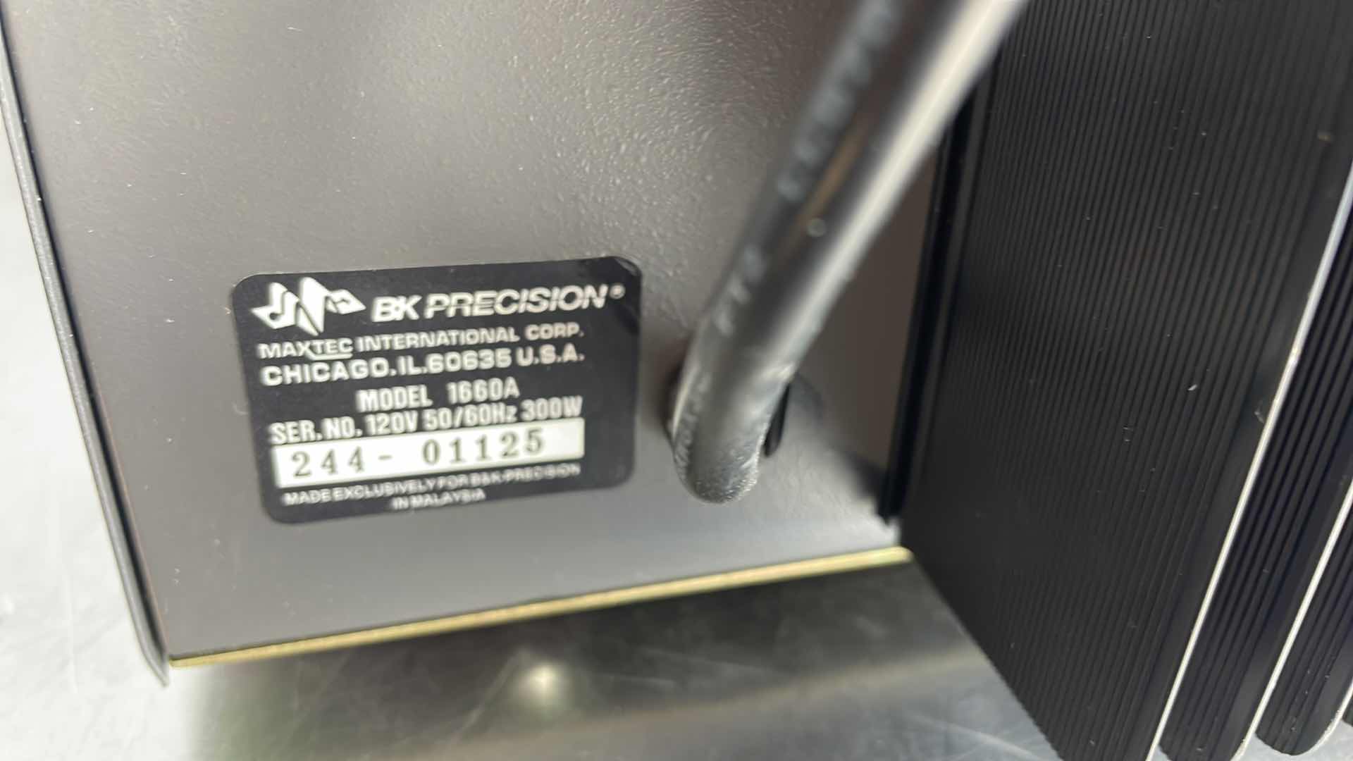 Photo 1 of BK Precision 1660 Tripled Outlet DC Power Supply WITH CASE