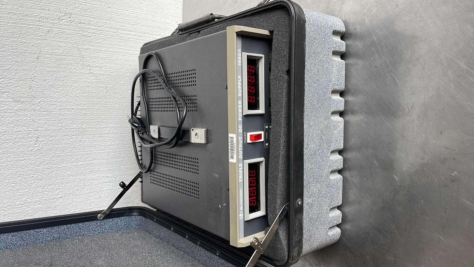 Photo 1 of BK Precision 1660 Tripled Outlet DC Power Supply WITH CASE