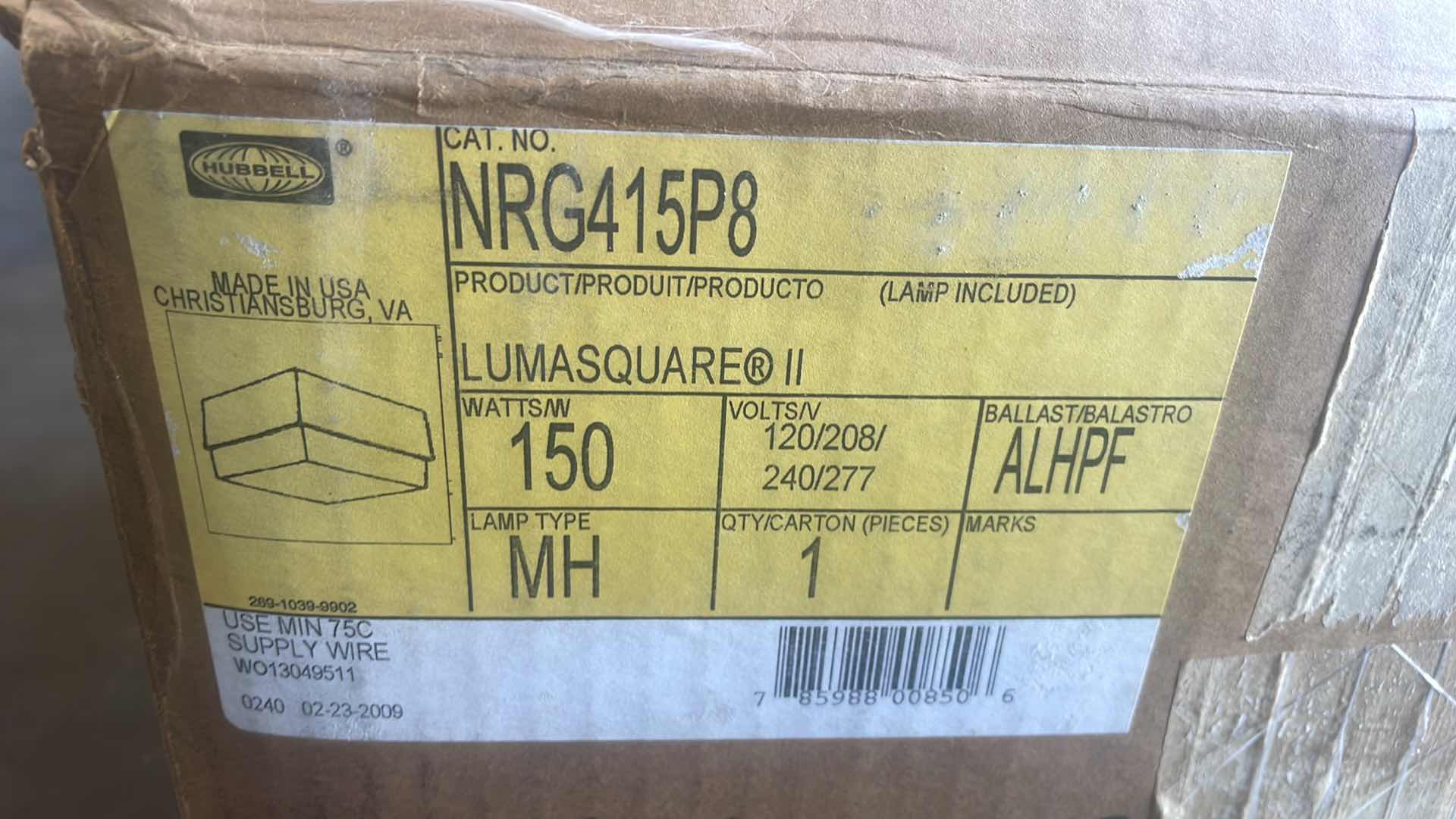 Photo 1 of HUBBELL #NRG-415P8 LUMASQUARE CEILING MOUNT SQUARE METAL HALIDE