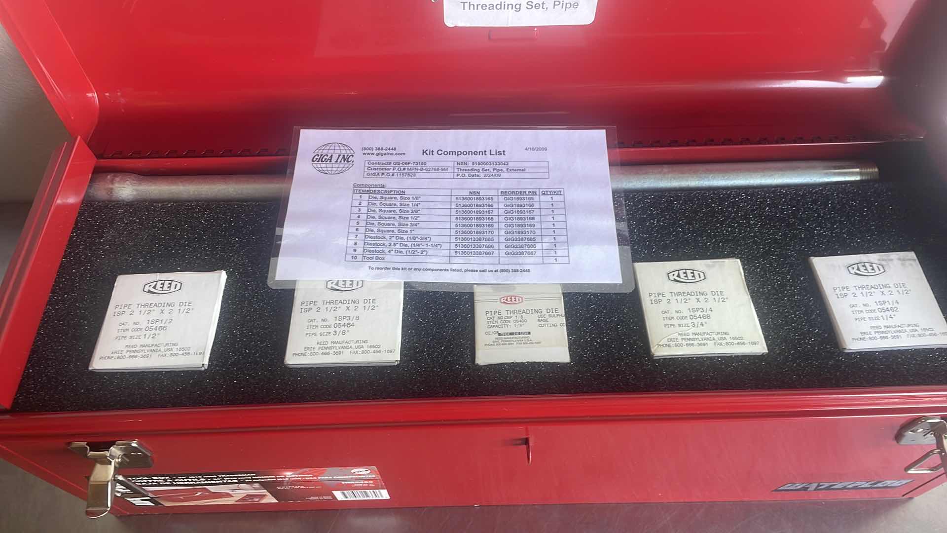 Photo 1 of WATERLOO HM2450 24” X 8” X 9” TOOLBOX WITH 81AE023 PIPE THREADING SET