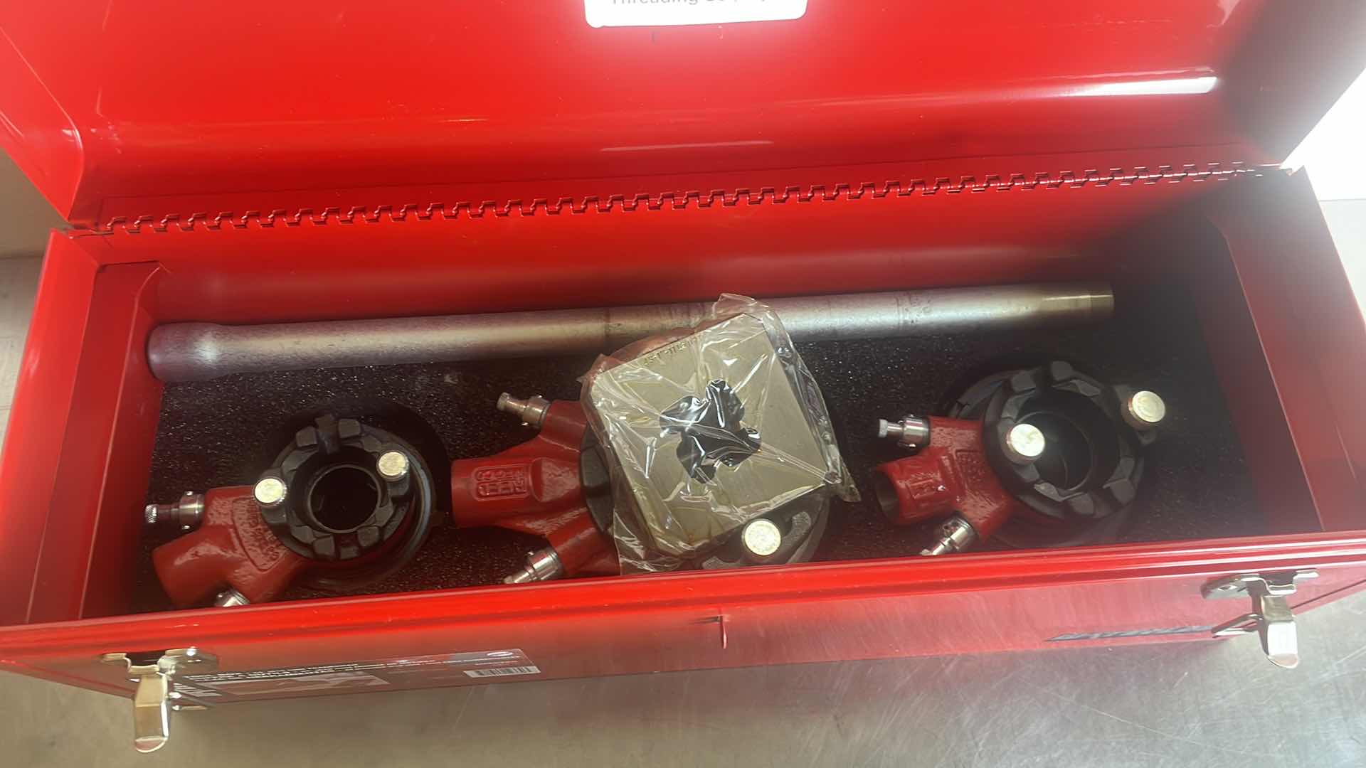 Photo 1 of WATERLOO HM2450 24” X 8” X 9” TOOLBOX WITH 81AE023 PIPE THREADING SET