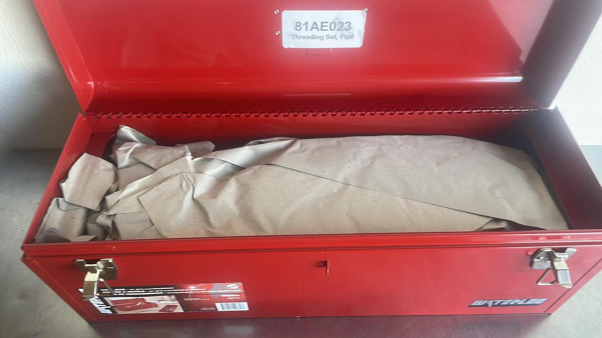 Photo 1 of WATERLOO HM2450 24” X 8” X 9” TOOLBOX WITH 81AE023 PIPE THREADING SET