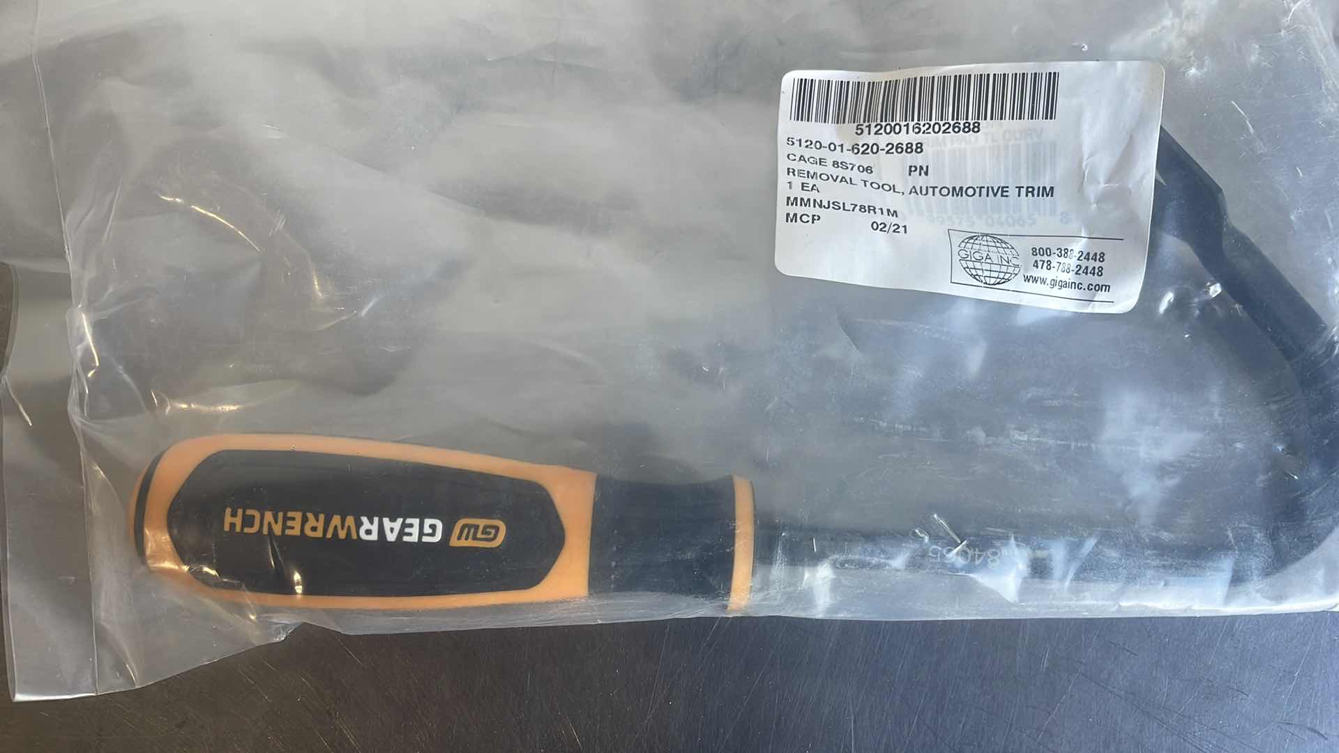 Photo 1 of GEAR WRENCH AUTOMOTIVE TRIM REMOVAL TOOLS (4)