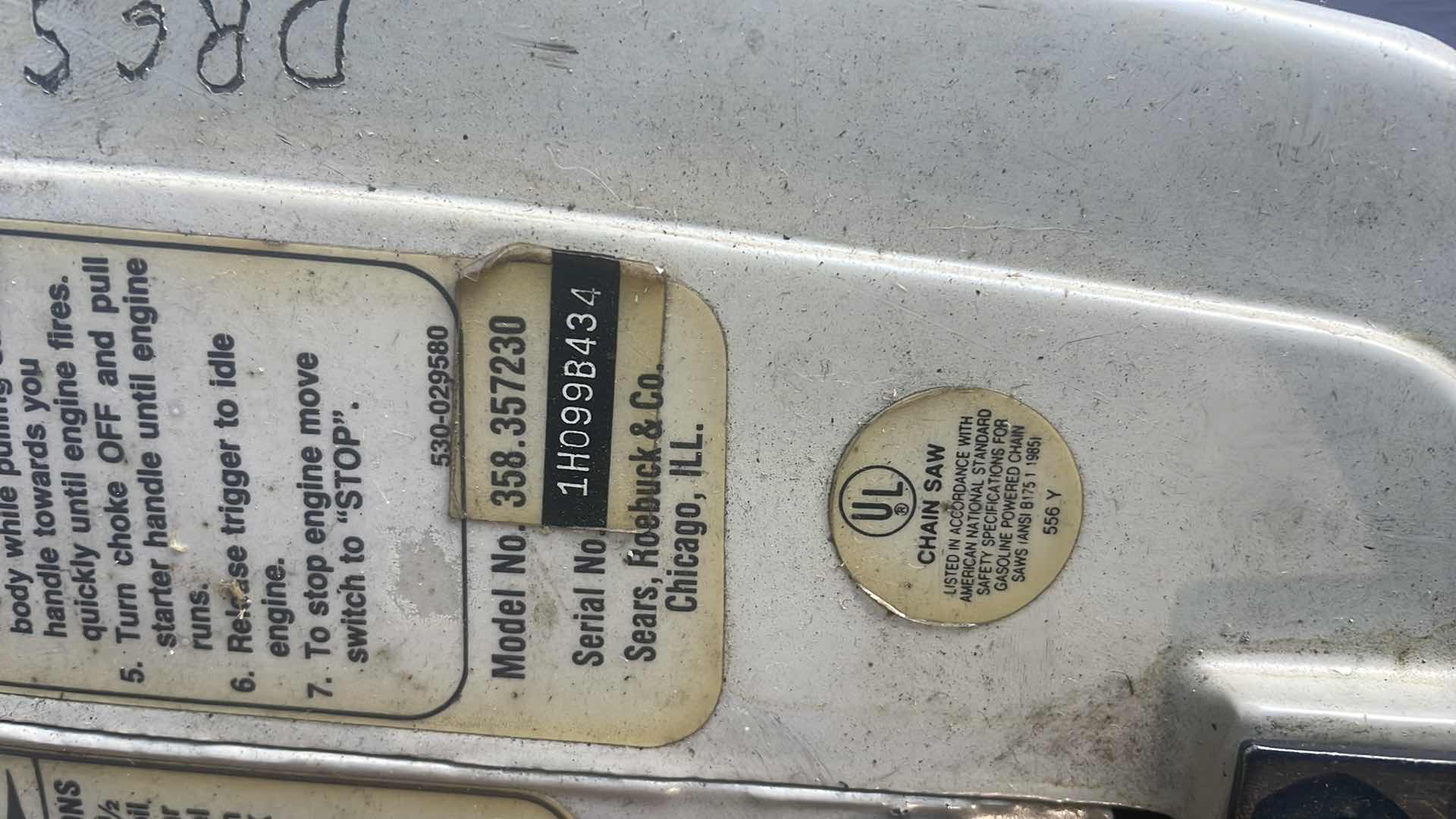 Photo 5 of CRAFTSMAN 18” CHAINSAW