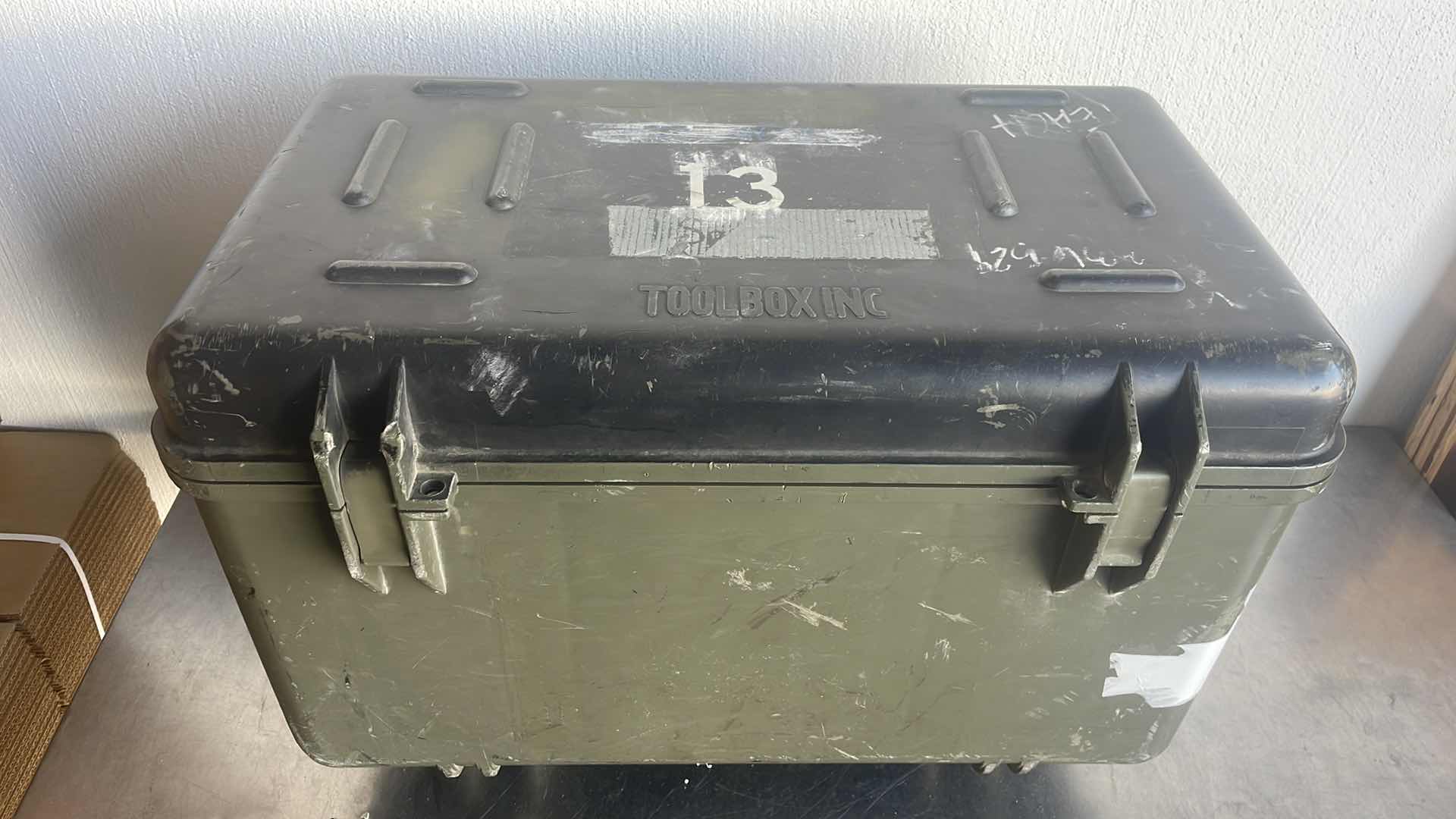 Photo 1 of ROLLING TOOL BOX INC 23” X 13” X 17”