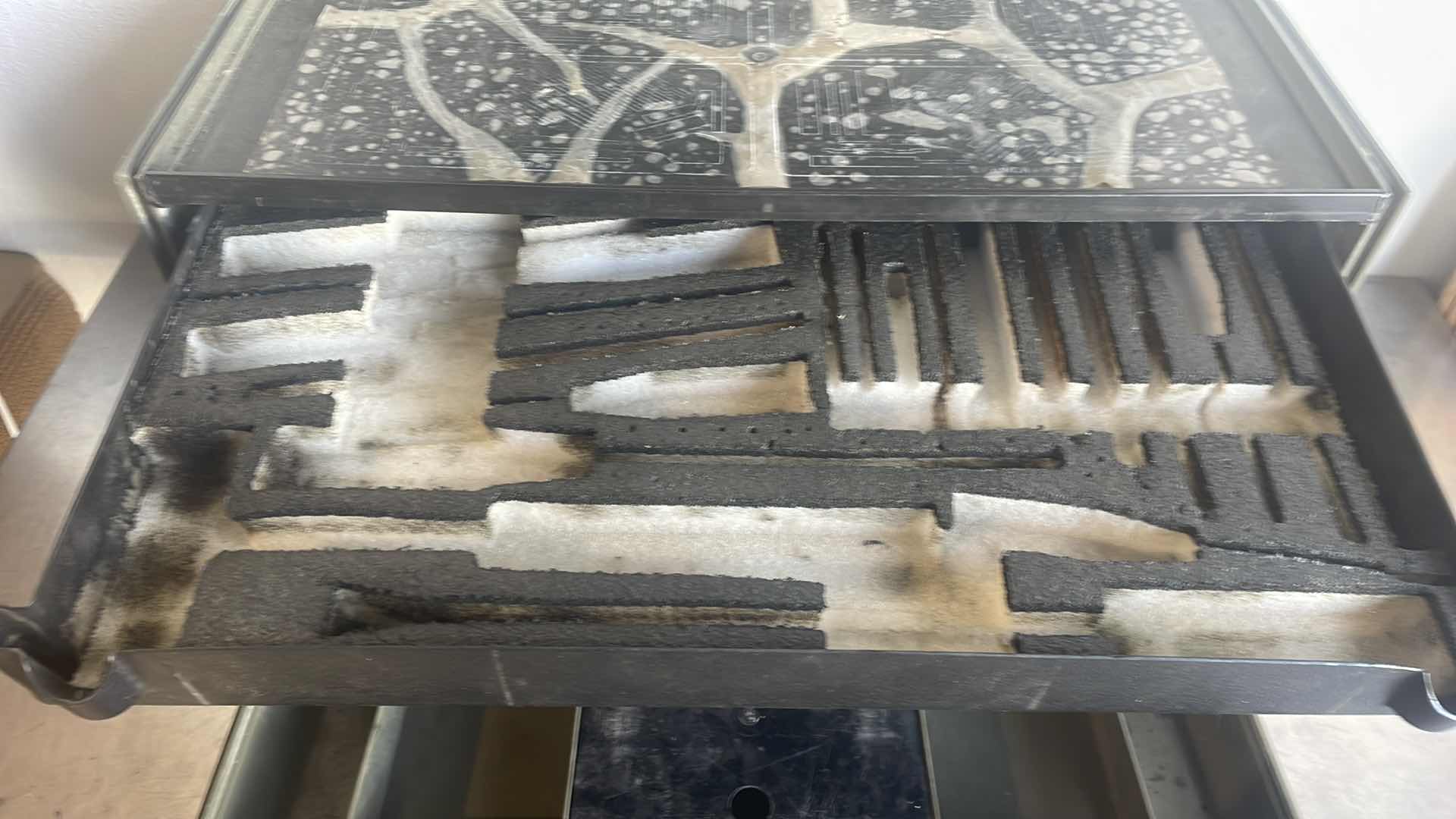 Photo 1 of ROLLING TOOL BOX INC 23” X 13” X 17”